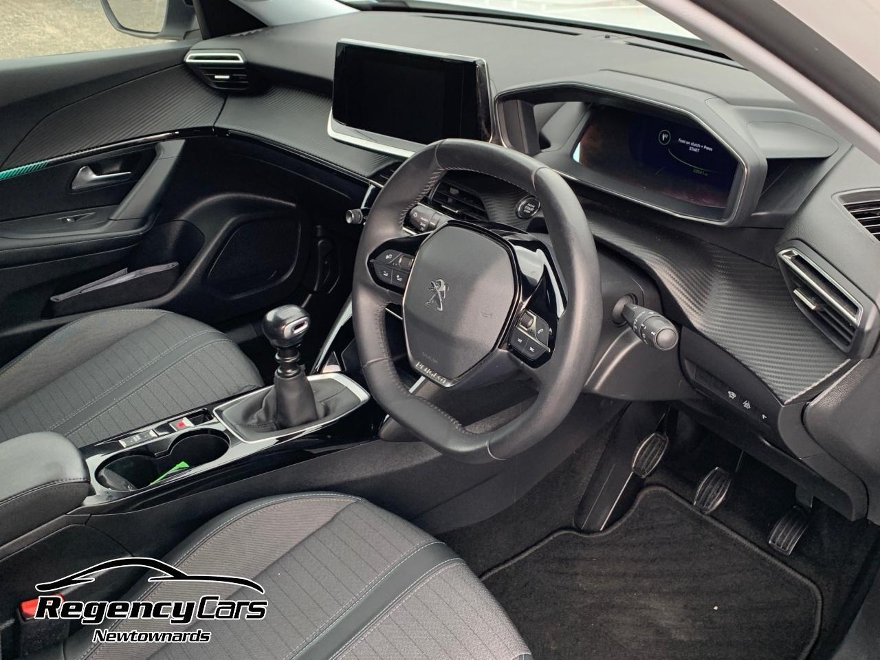 Peugeot 2008 view 14