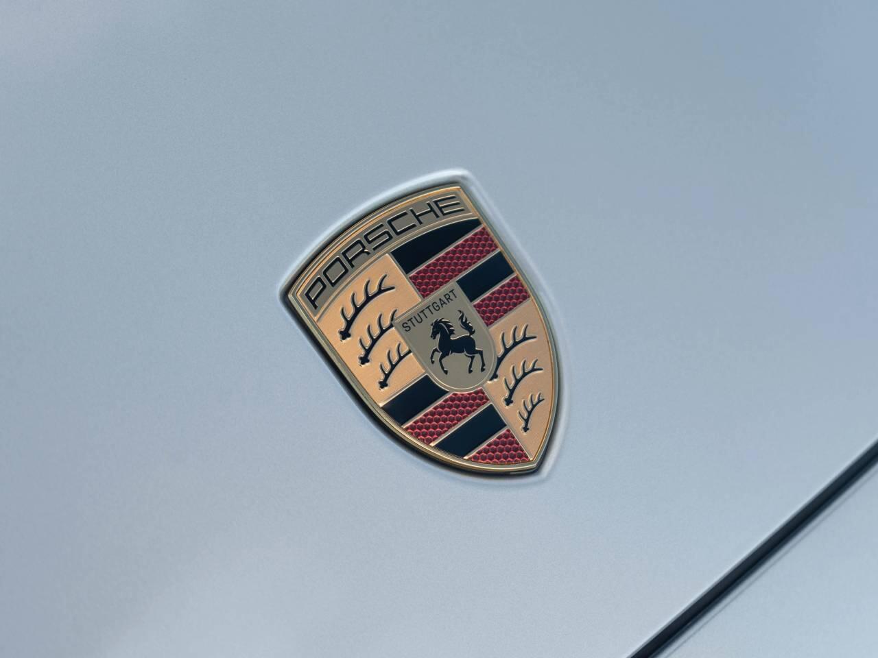 Porsche Cayenne view 44