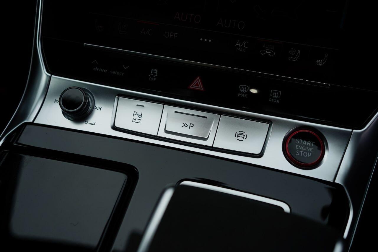 Audi RS6 view 47