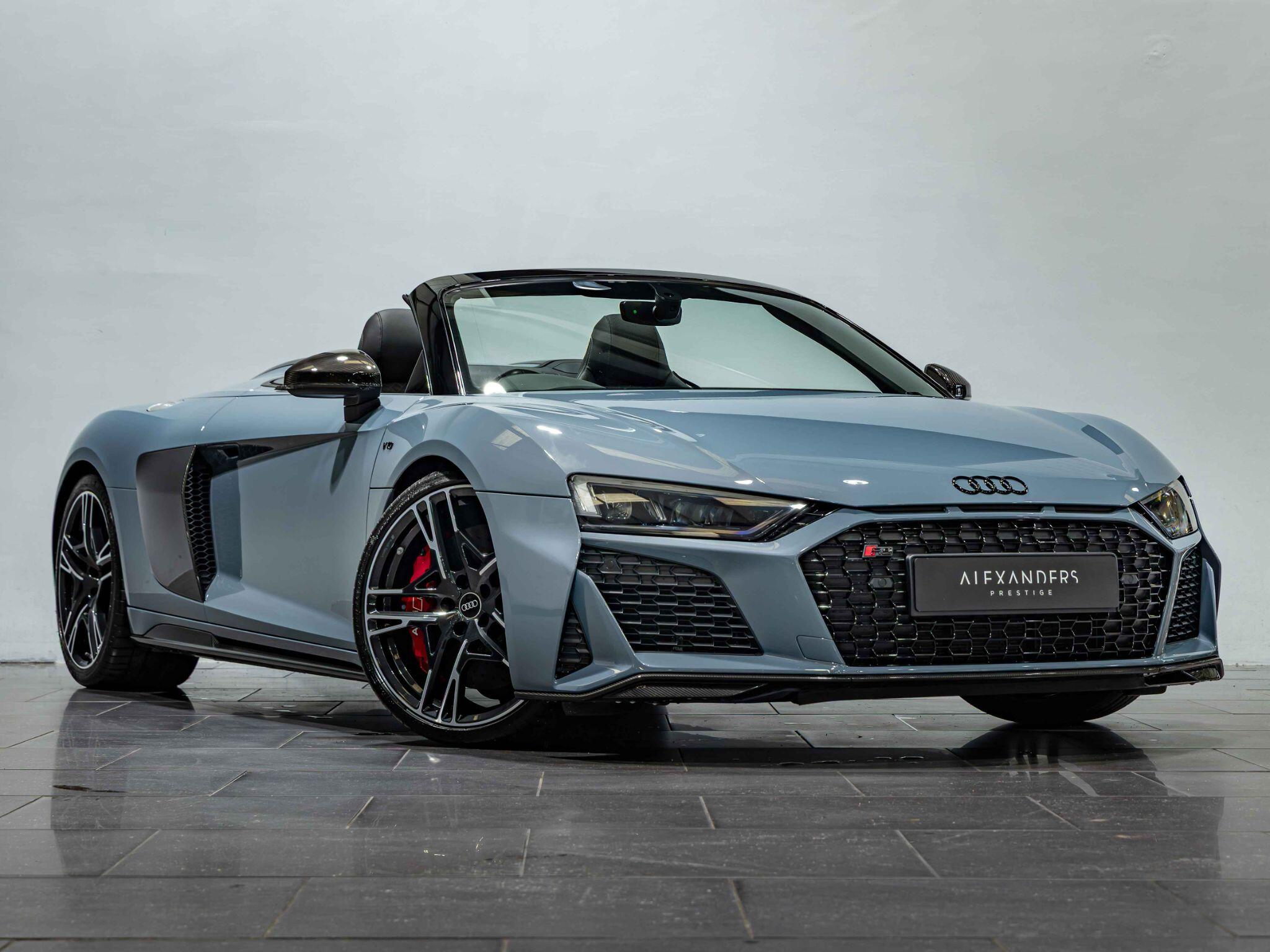 Audi R8 view 9