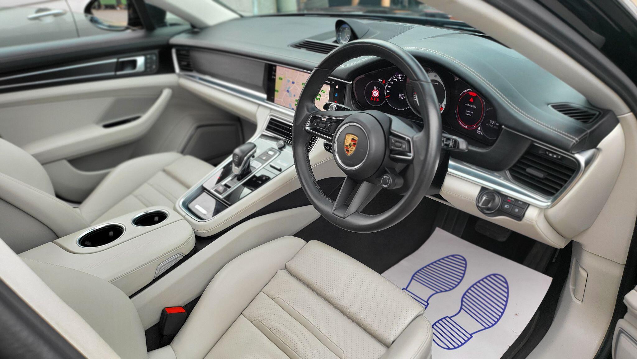 Porsche Panamera view 47