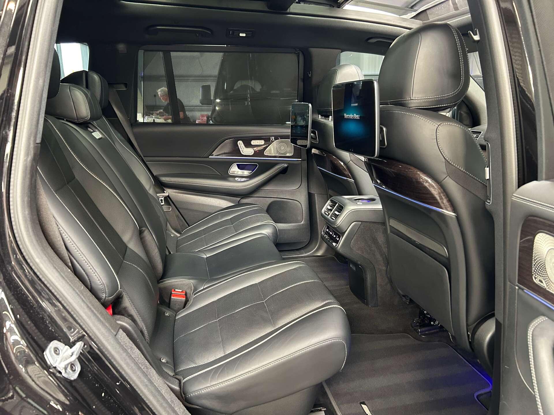 Mercedes-Benz GLS view 45