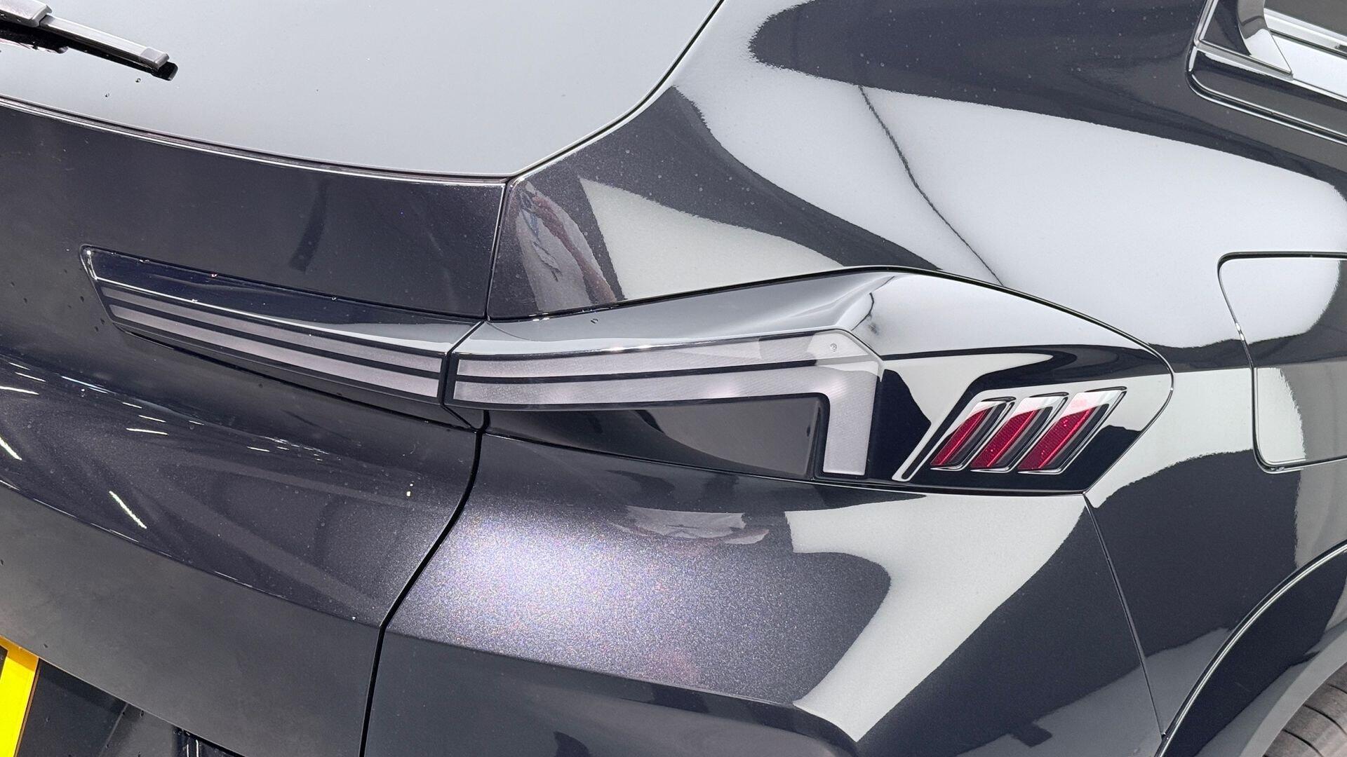 BMW XM view 22