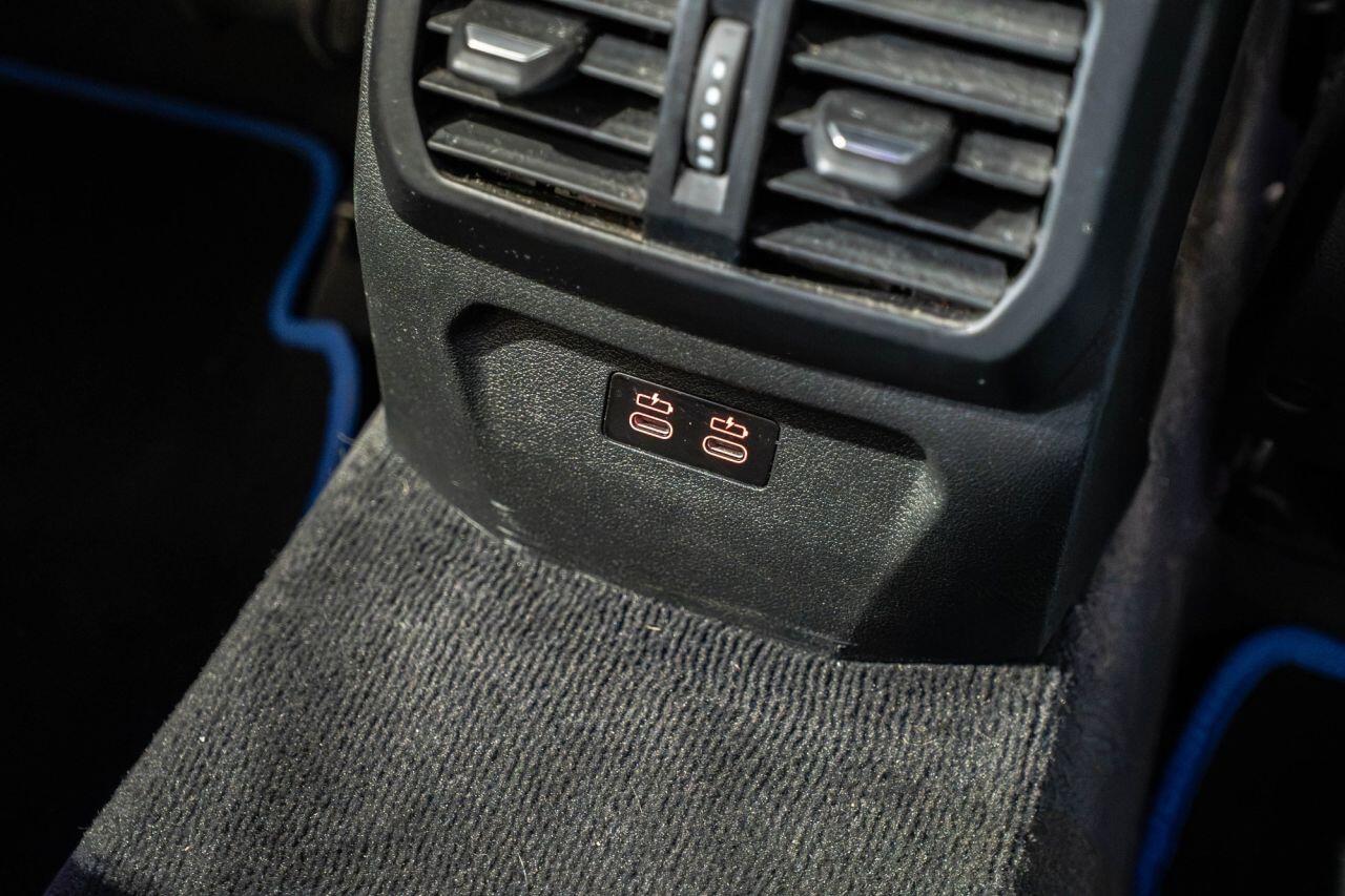 BMW 2 Series view 44