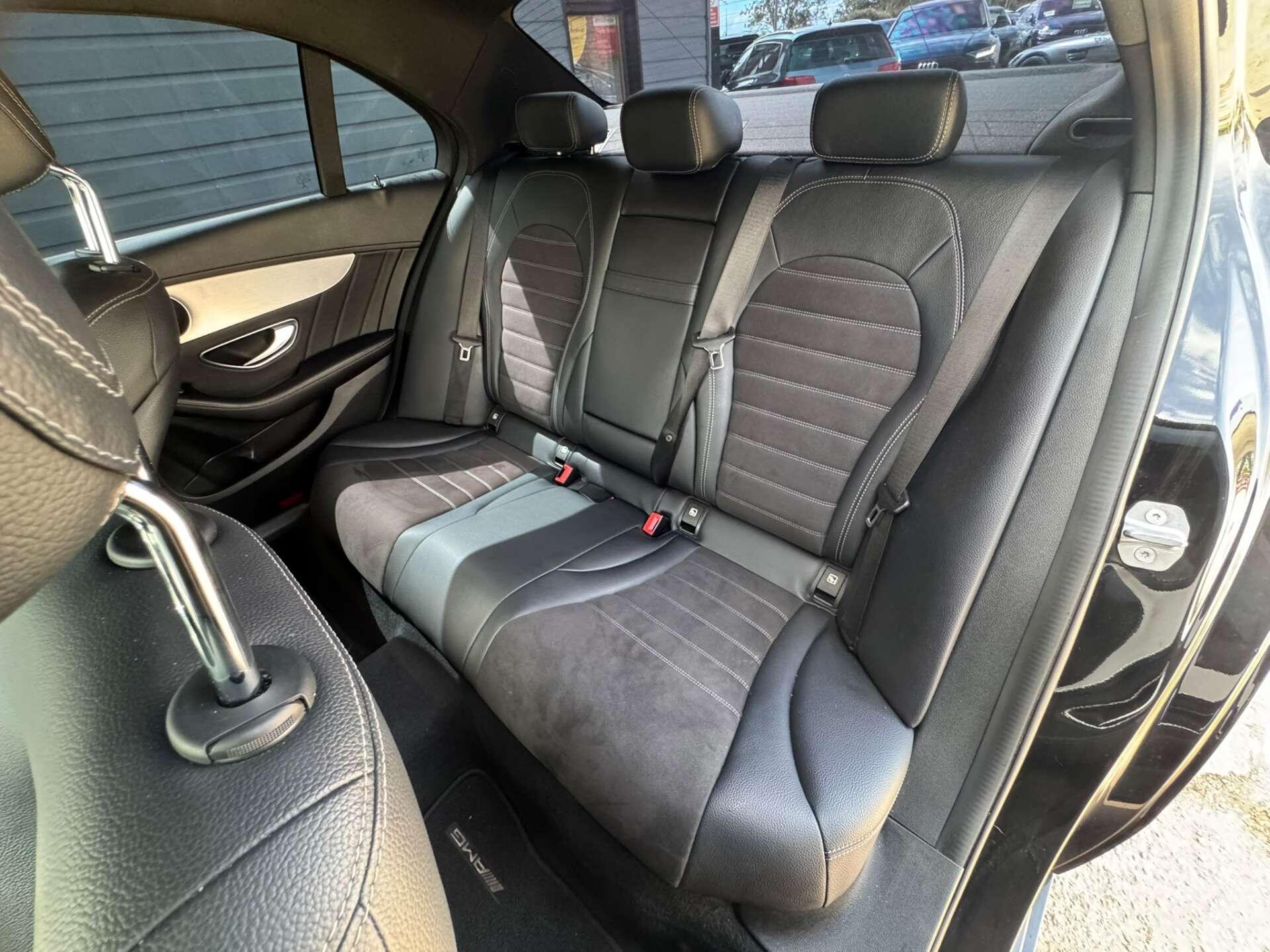 Mercedes-Benz C Class view 13