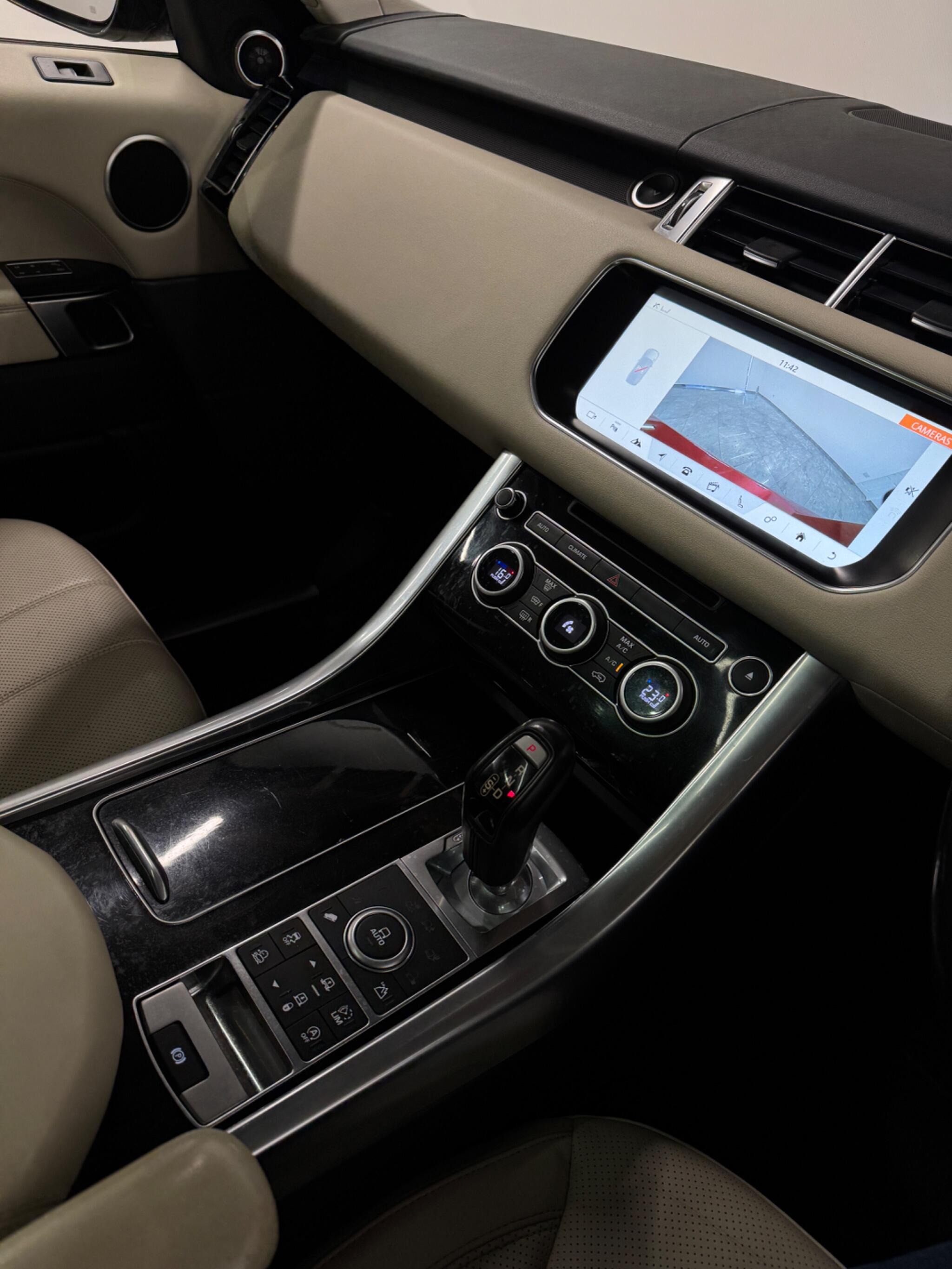 Land Rover Range Rover Sport view 19
