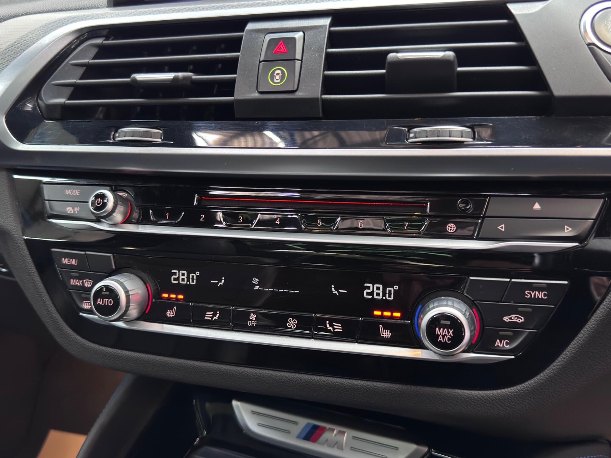BMW X4 view 19