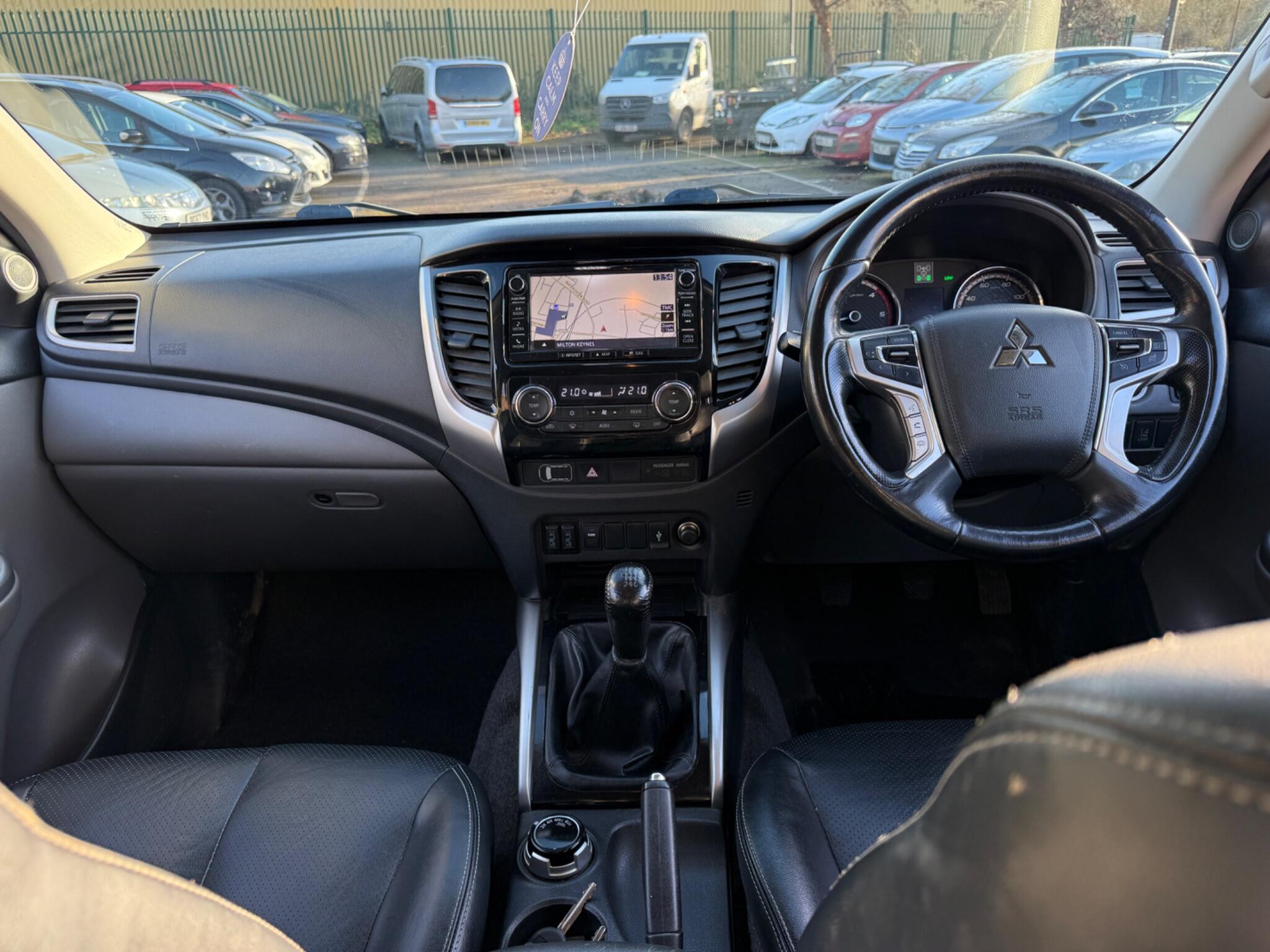 Mitsubishi L200 - Image 58