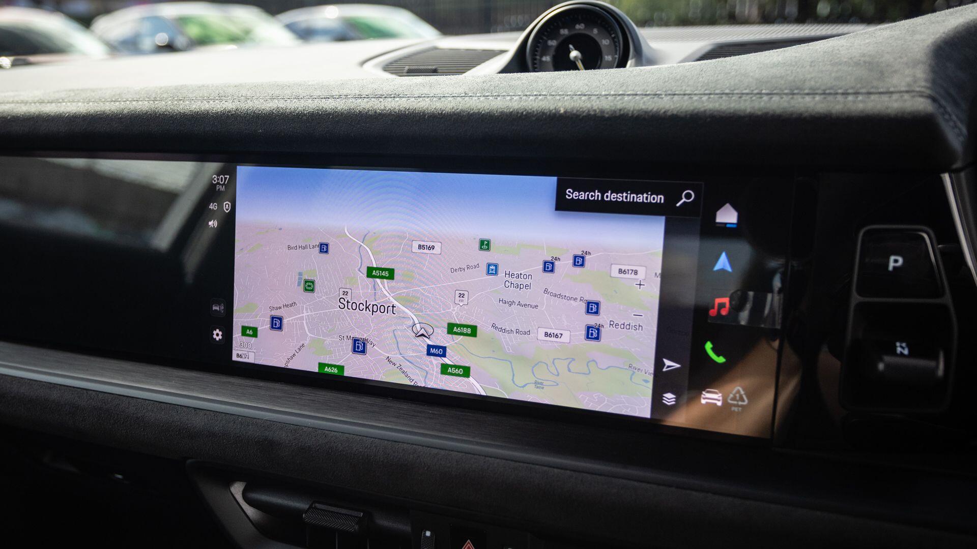 Porsche Cayenne view 26