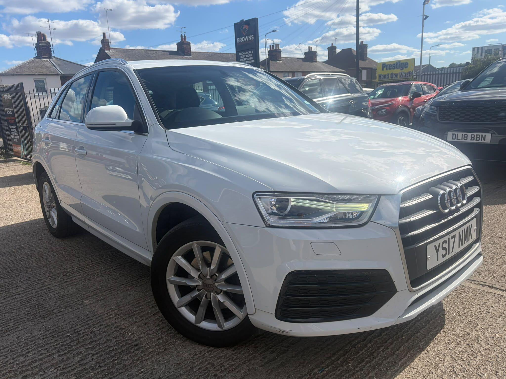 Audi Q3 main image