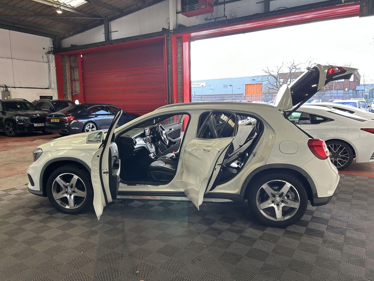 Mercedes-Benz Gla view 7