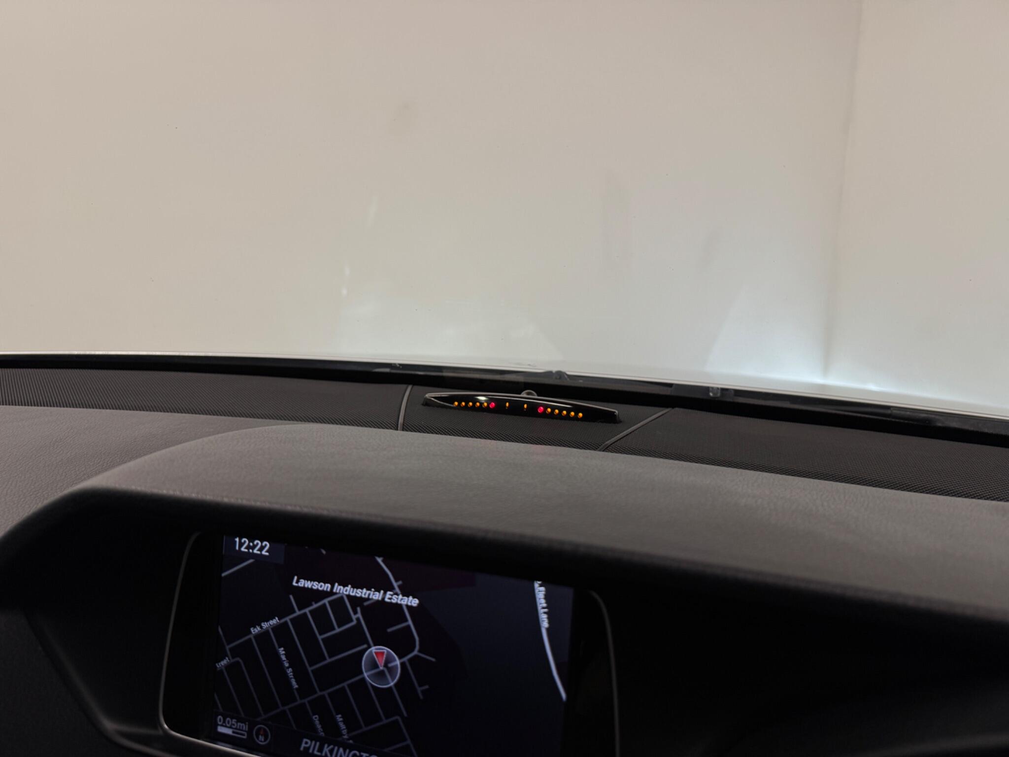 Mercedes-Benz E-Class view 20