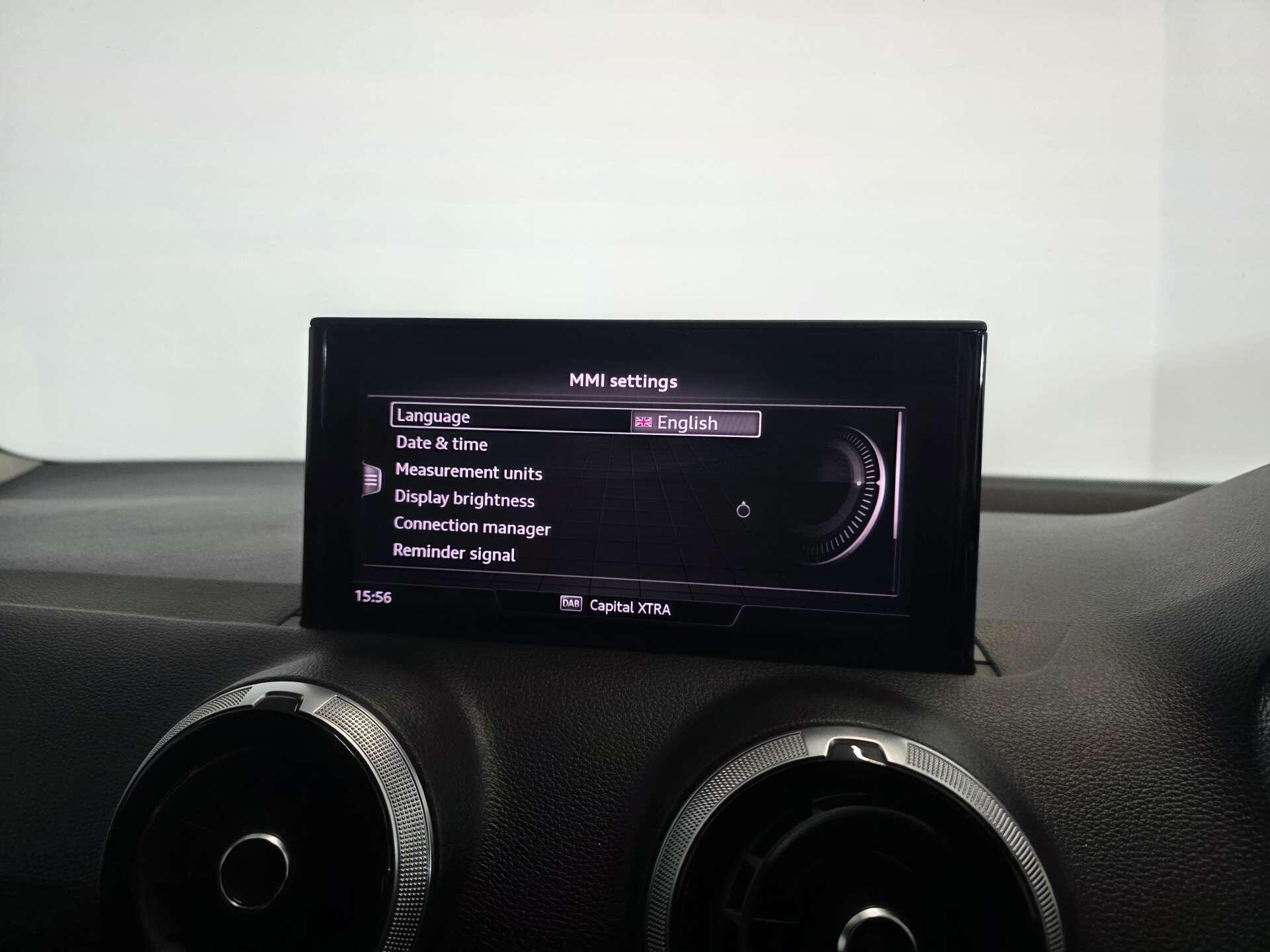 Audi Q2 view 35