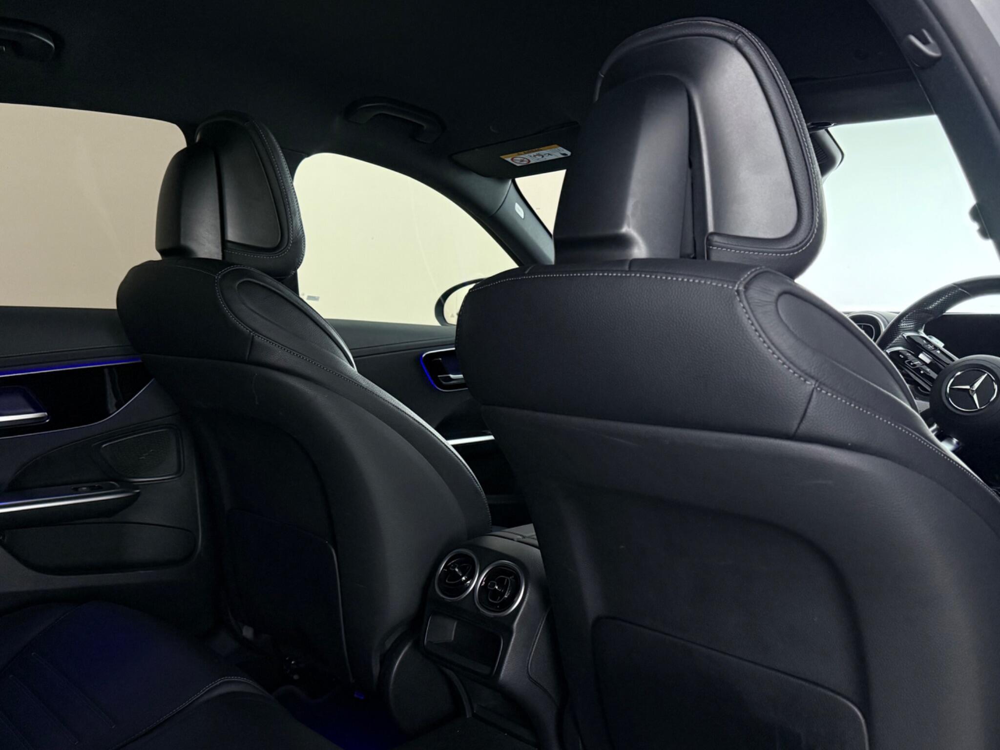 Mercedes-Benz C-Class view 51