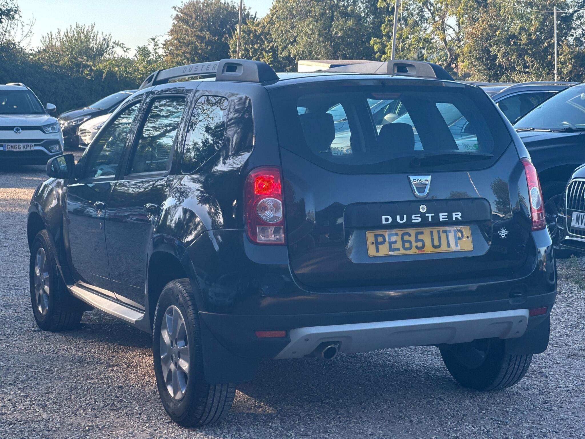 Dacia Duster view 7
