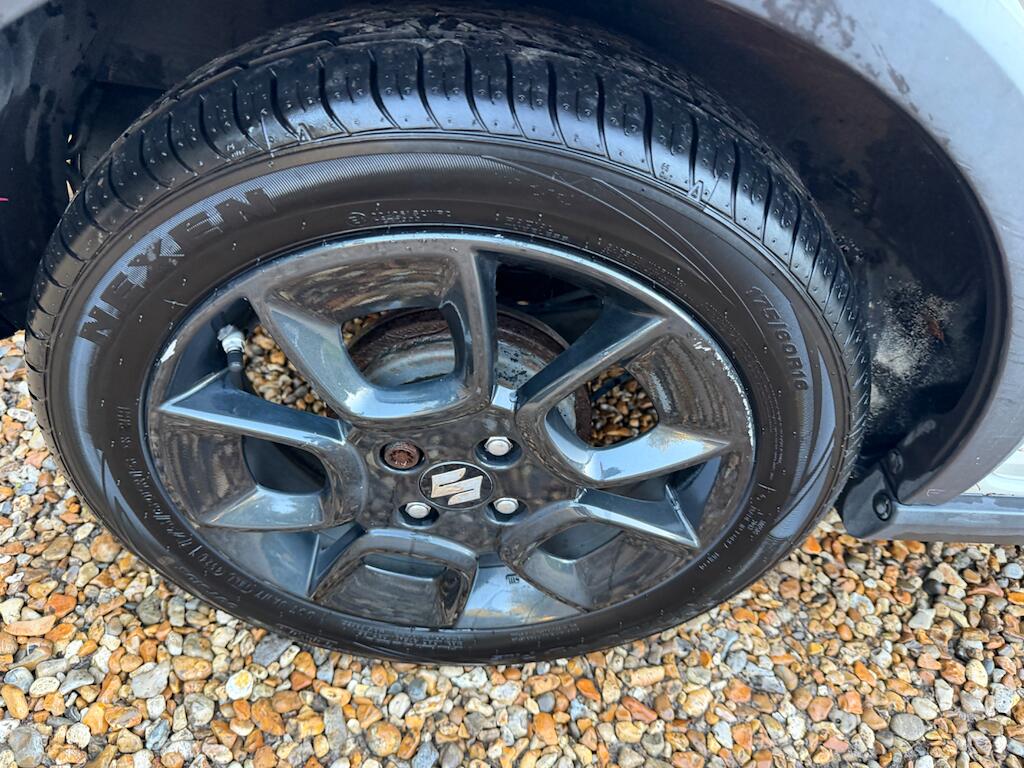 Suzuki Ignis view 24