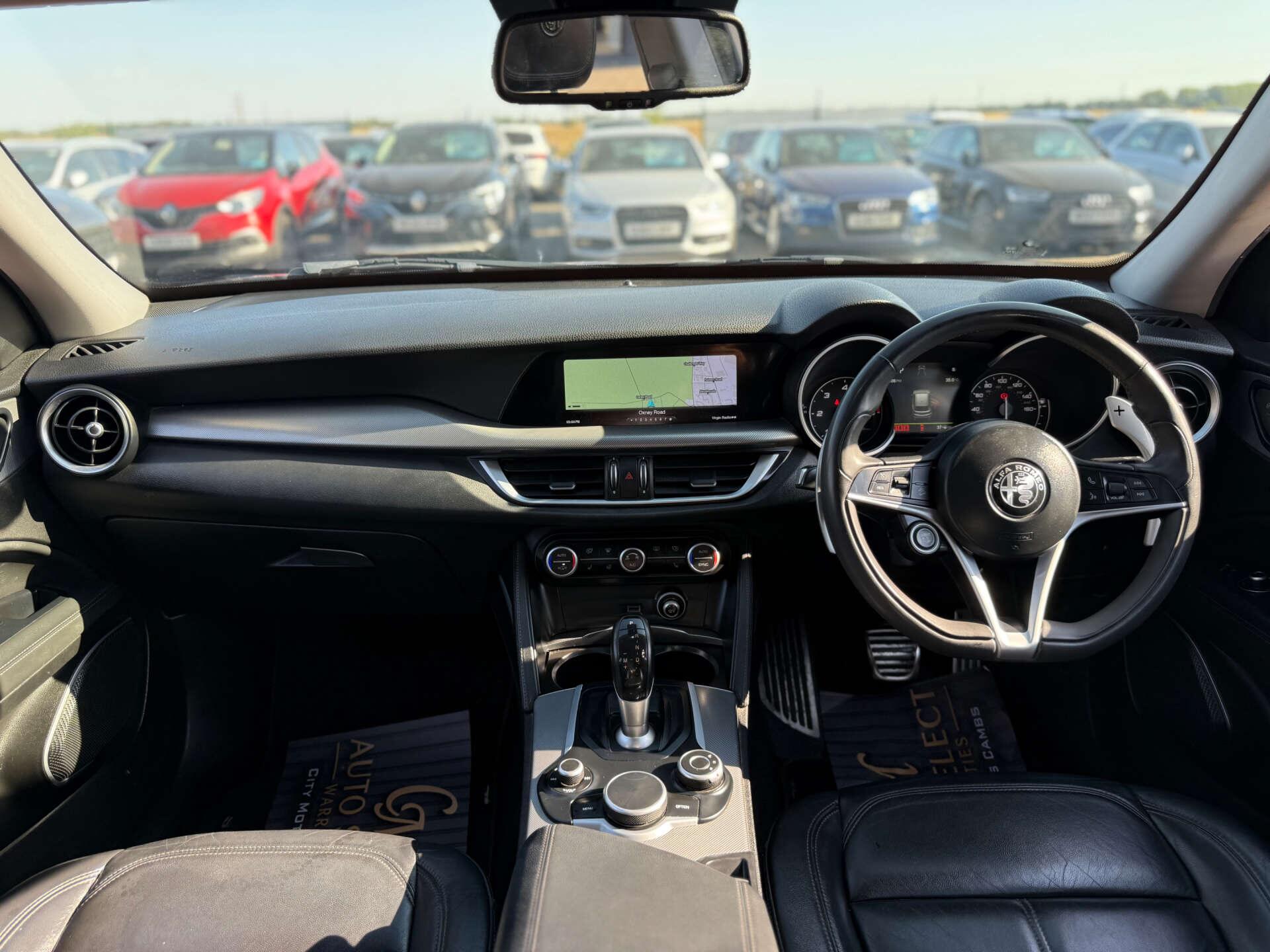 Alfa Romeo Stelvio view 82