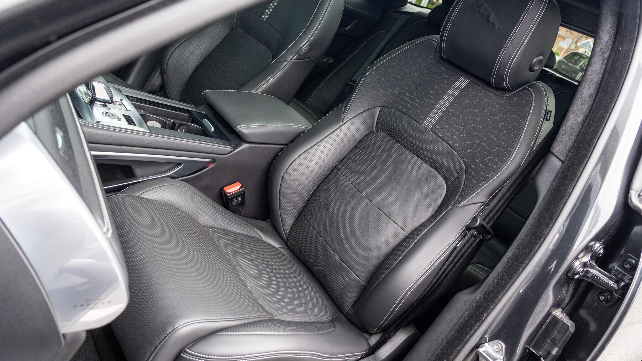 Jaguar F-Pace view 57