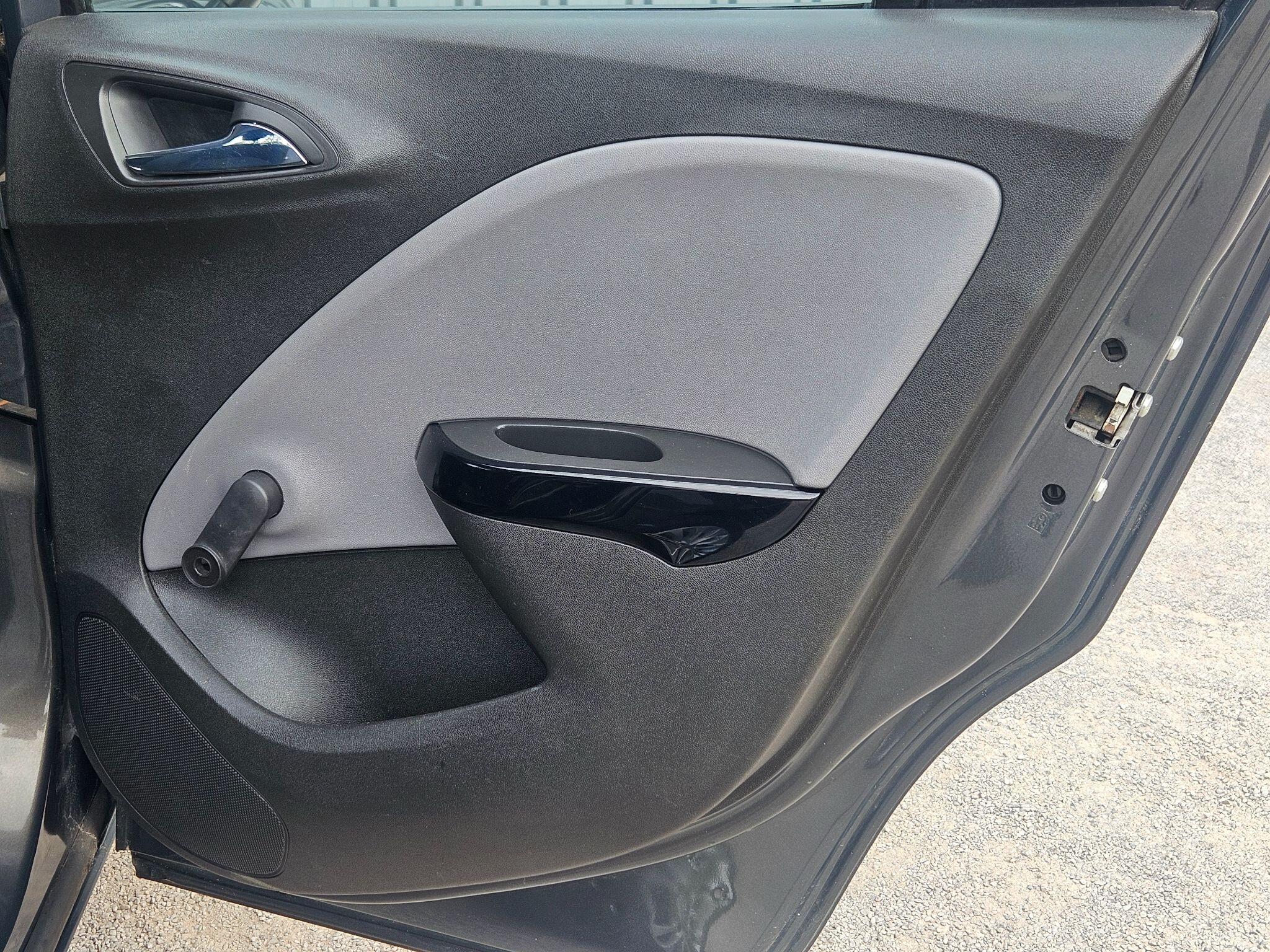 2015 Vauxhall Corsa image 47