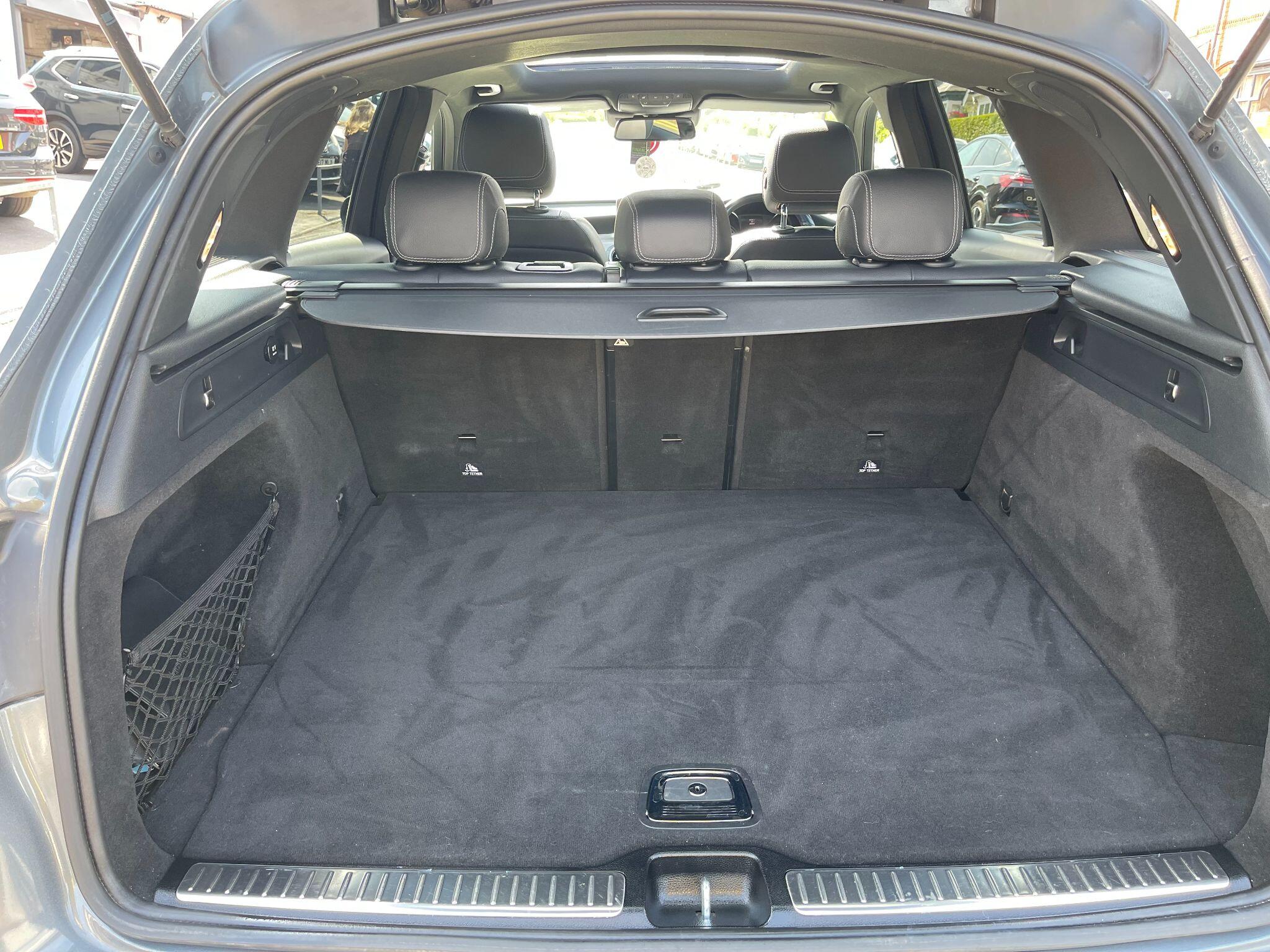 Mercedes-Benz GLC view 26