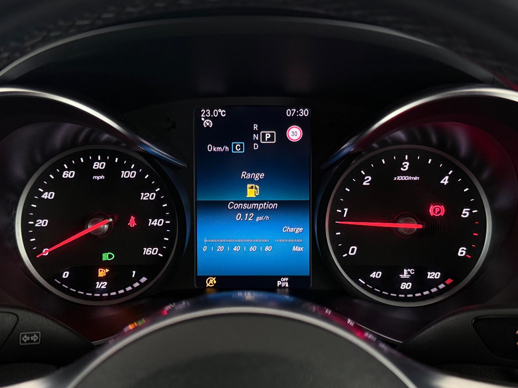Mercedes-Benz C-Class view 14