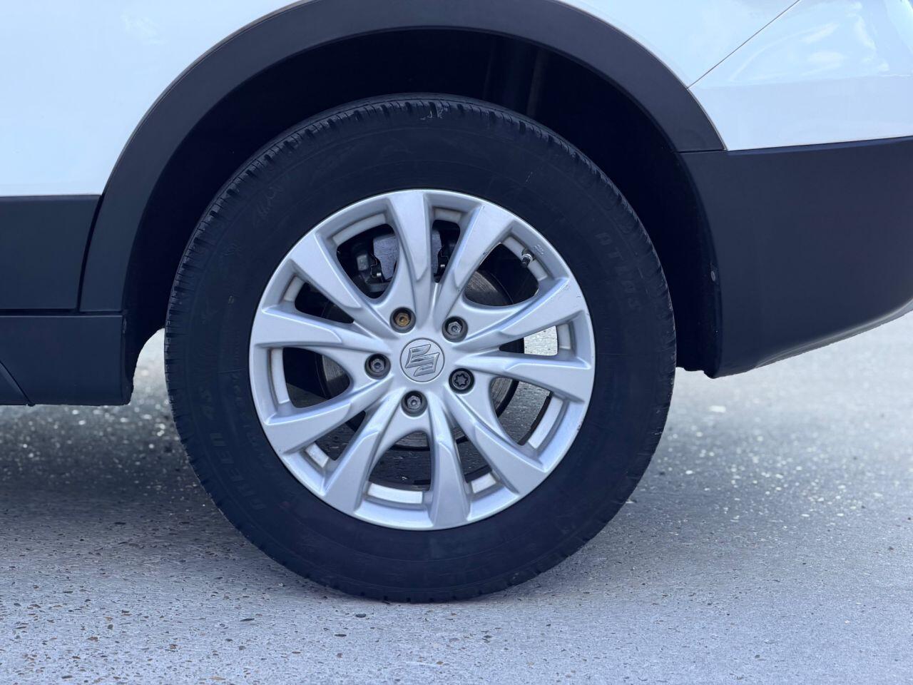 Suzuki SX4 S-Cross view 10