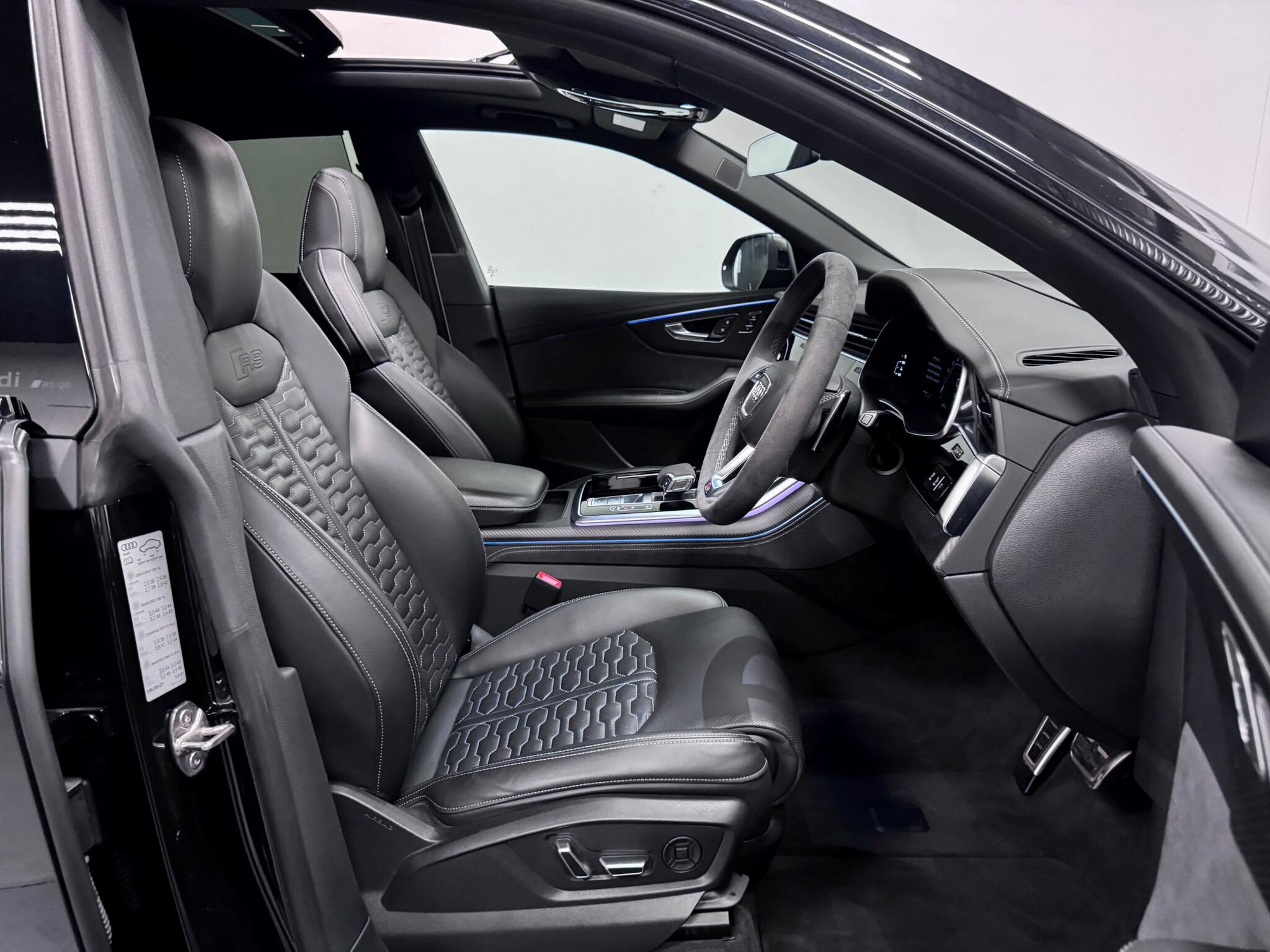 Audi RSQ8 view 49