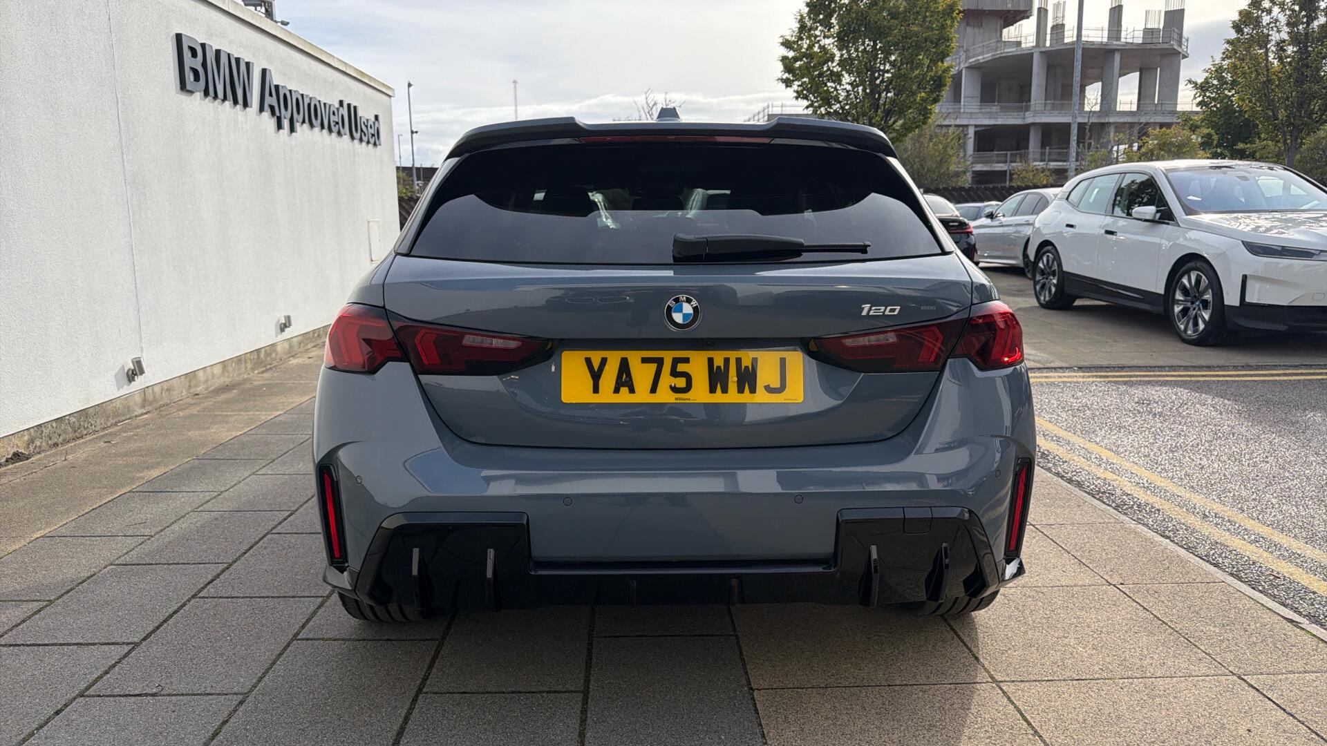 BMW 1 Series view 73