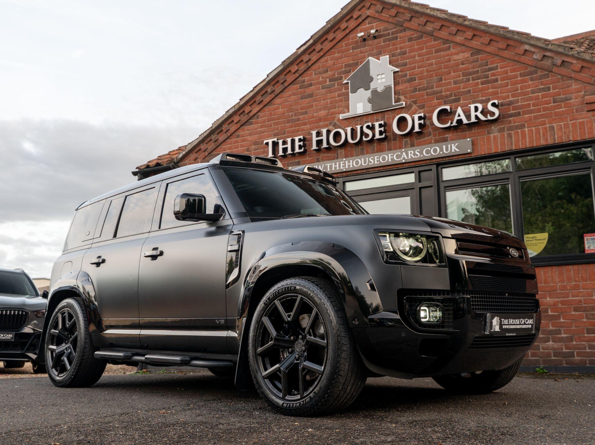 Land Rover Defender view 5