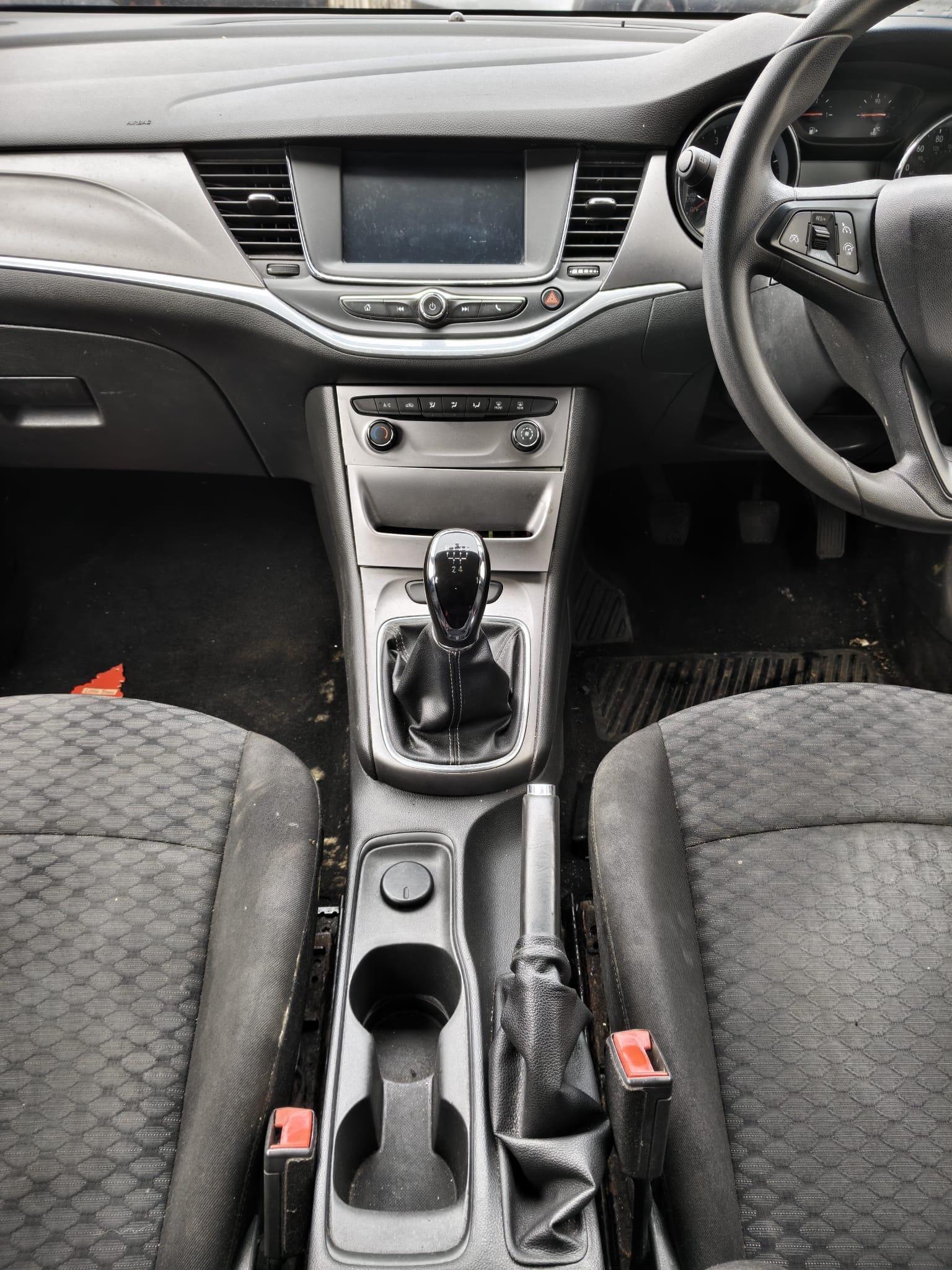 Vauxhall Astra view 18