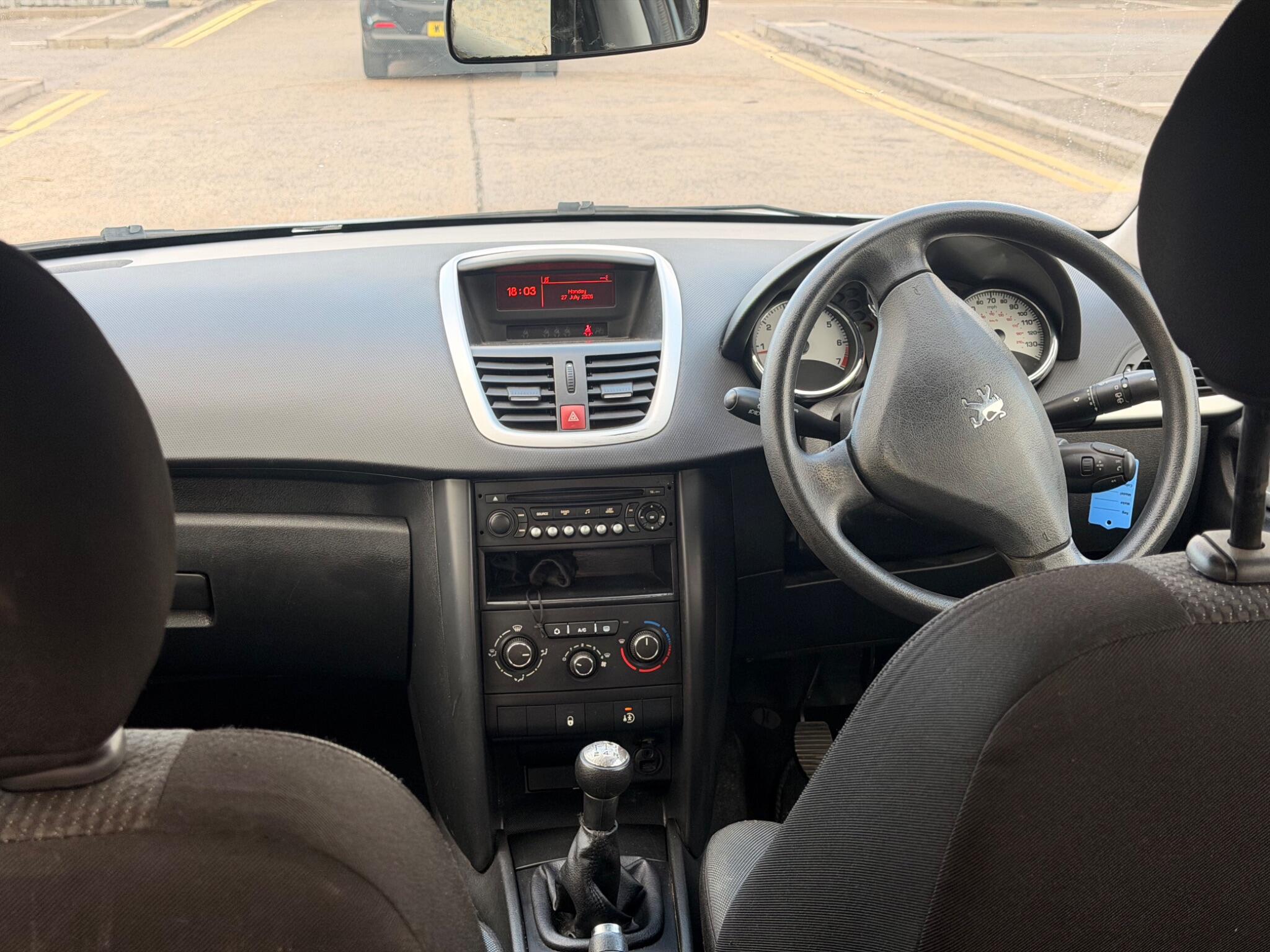 Peugeot 207 view 32