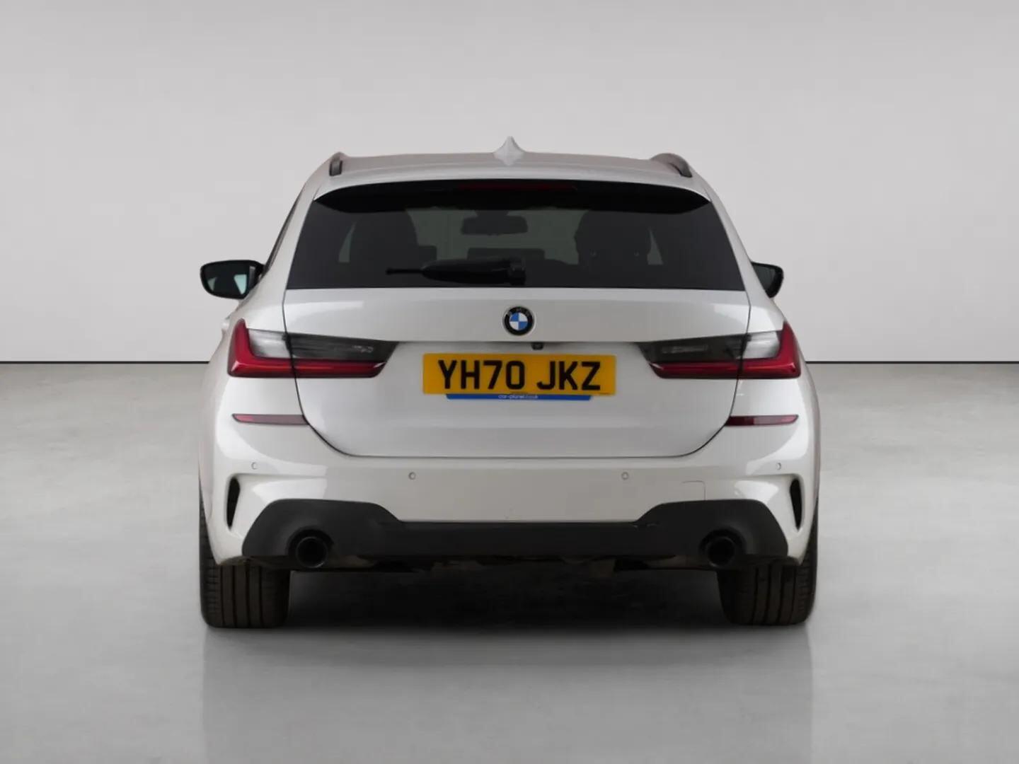 BMW 3 Series view 7