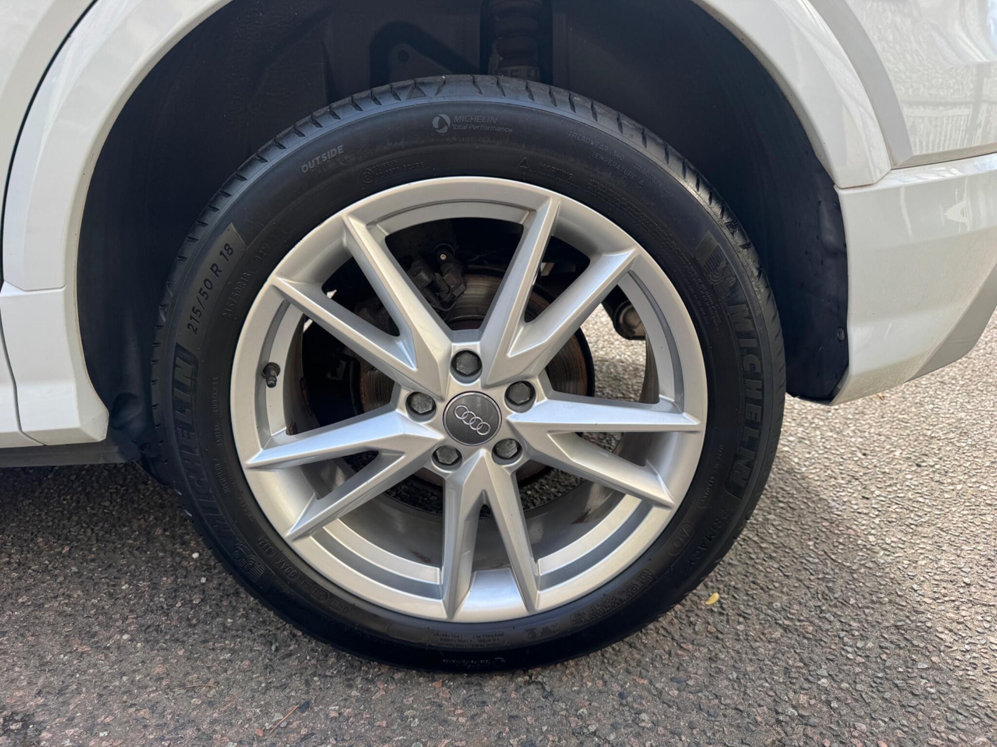 Audi Q2 view 52
