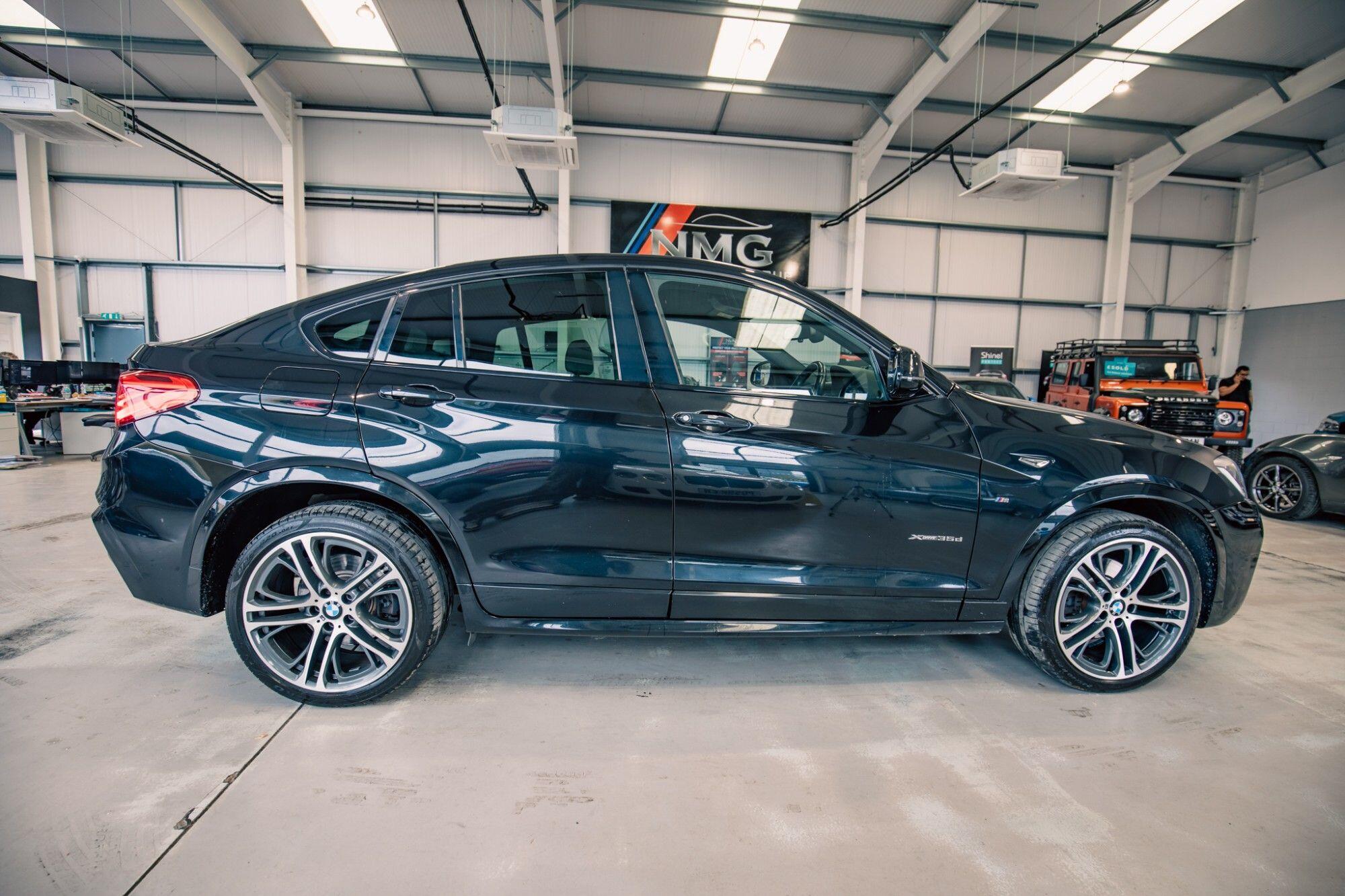 BMW X4 view 21