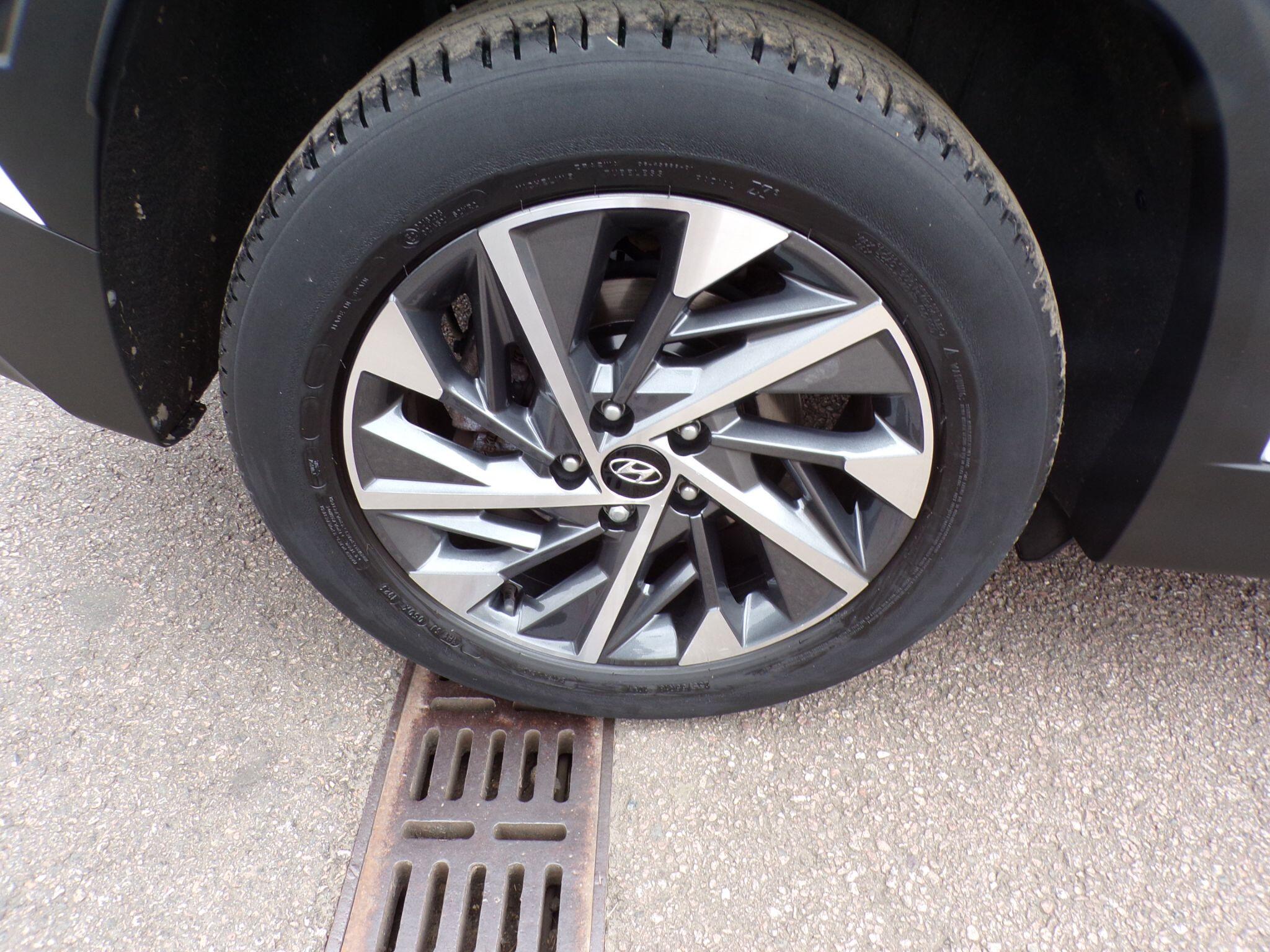 Hyundai Tucson view 10