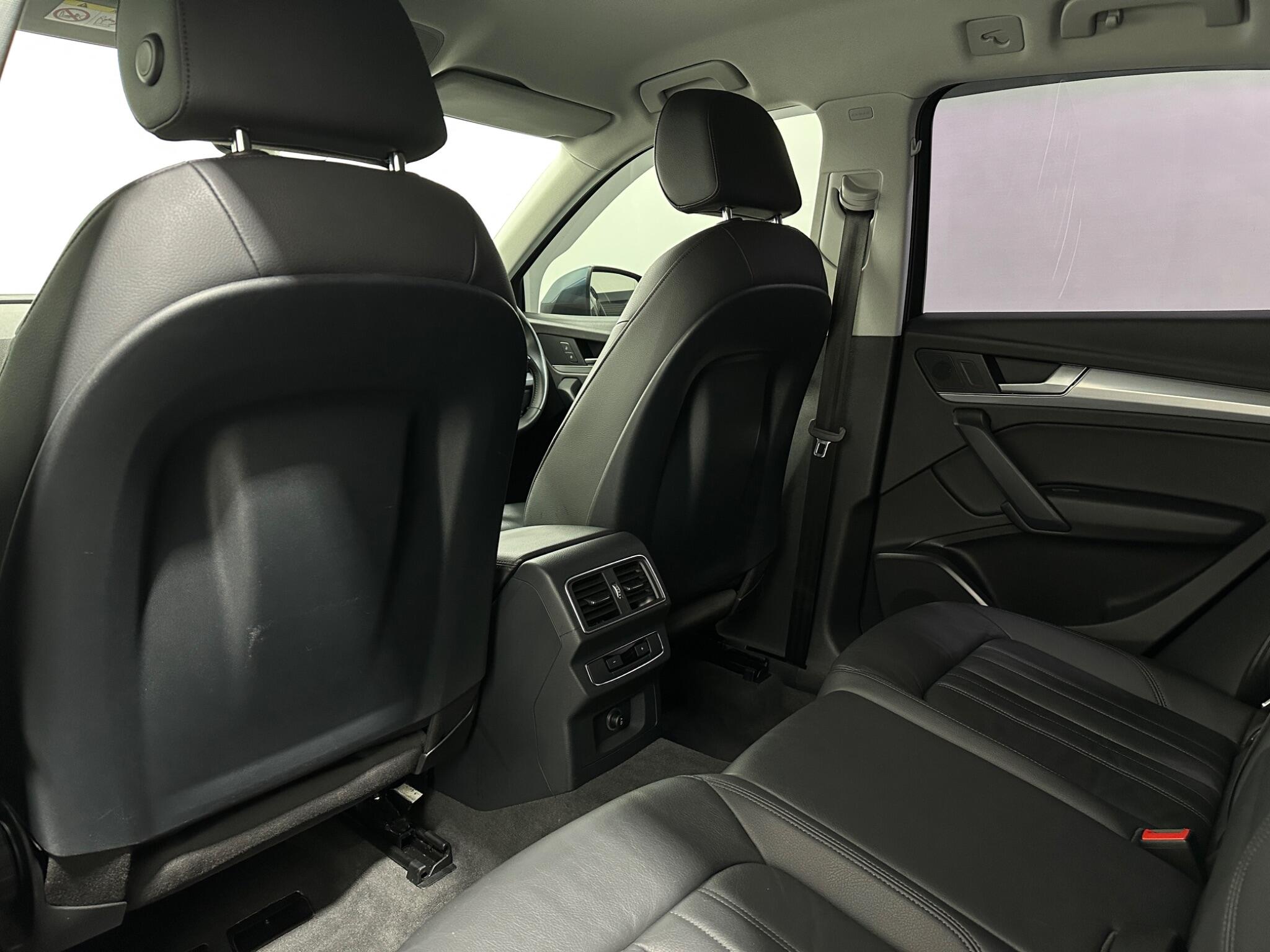 Audi Q5 view 38