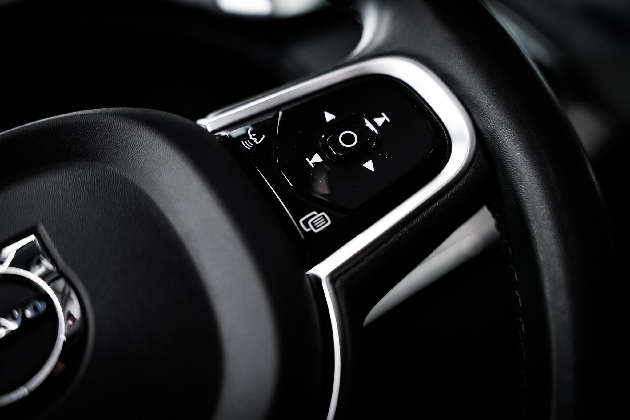 Volvo XC90 view 52