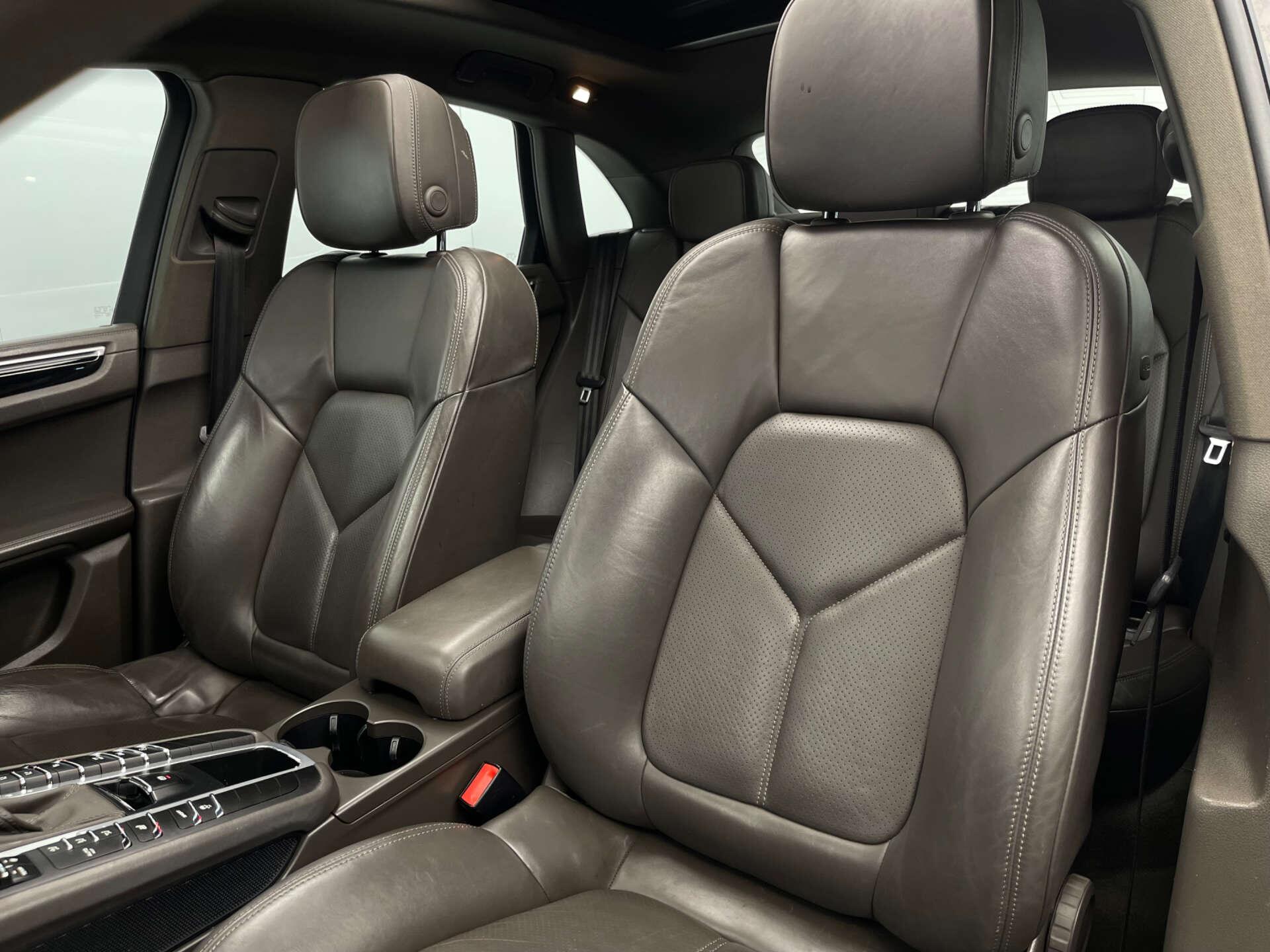Porsche Macan view 40