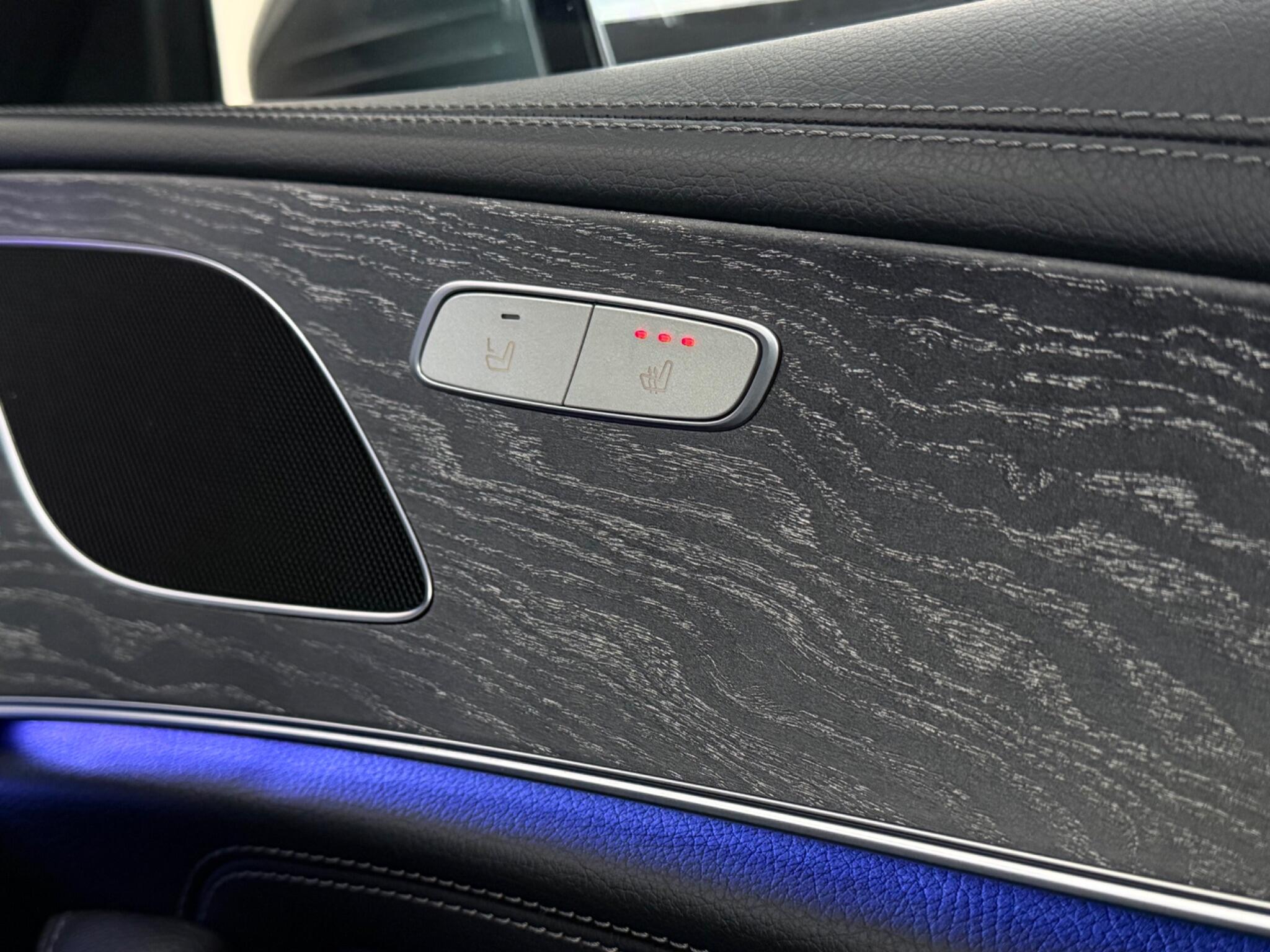 Mercedes-Benz CLS view 15