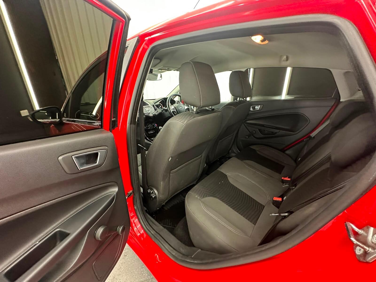 Ford Fiesta view 27