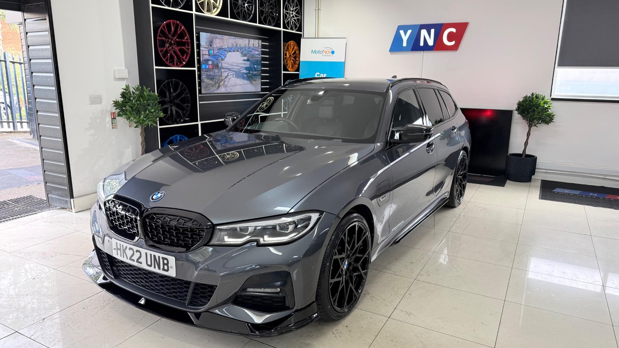 BMW 3 Series view 46