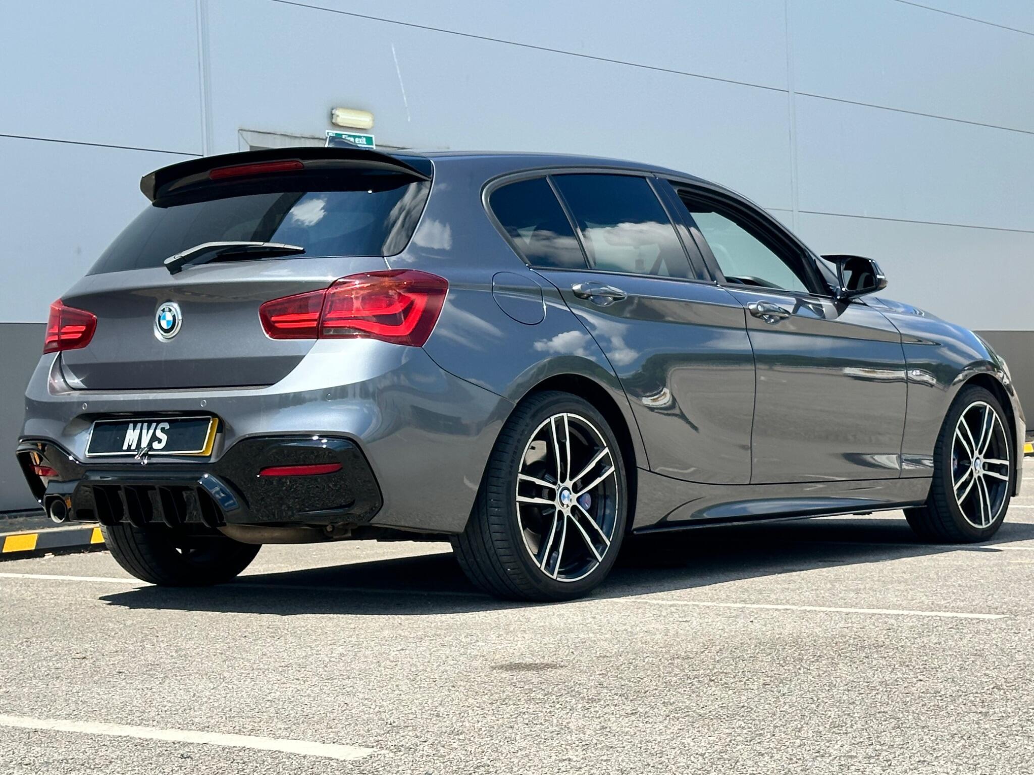 BMW 1 Series view 10