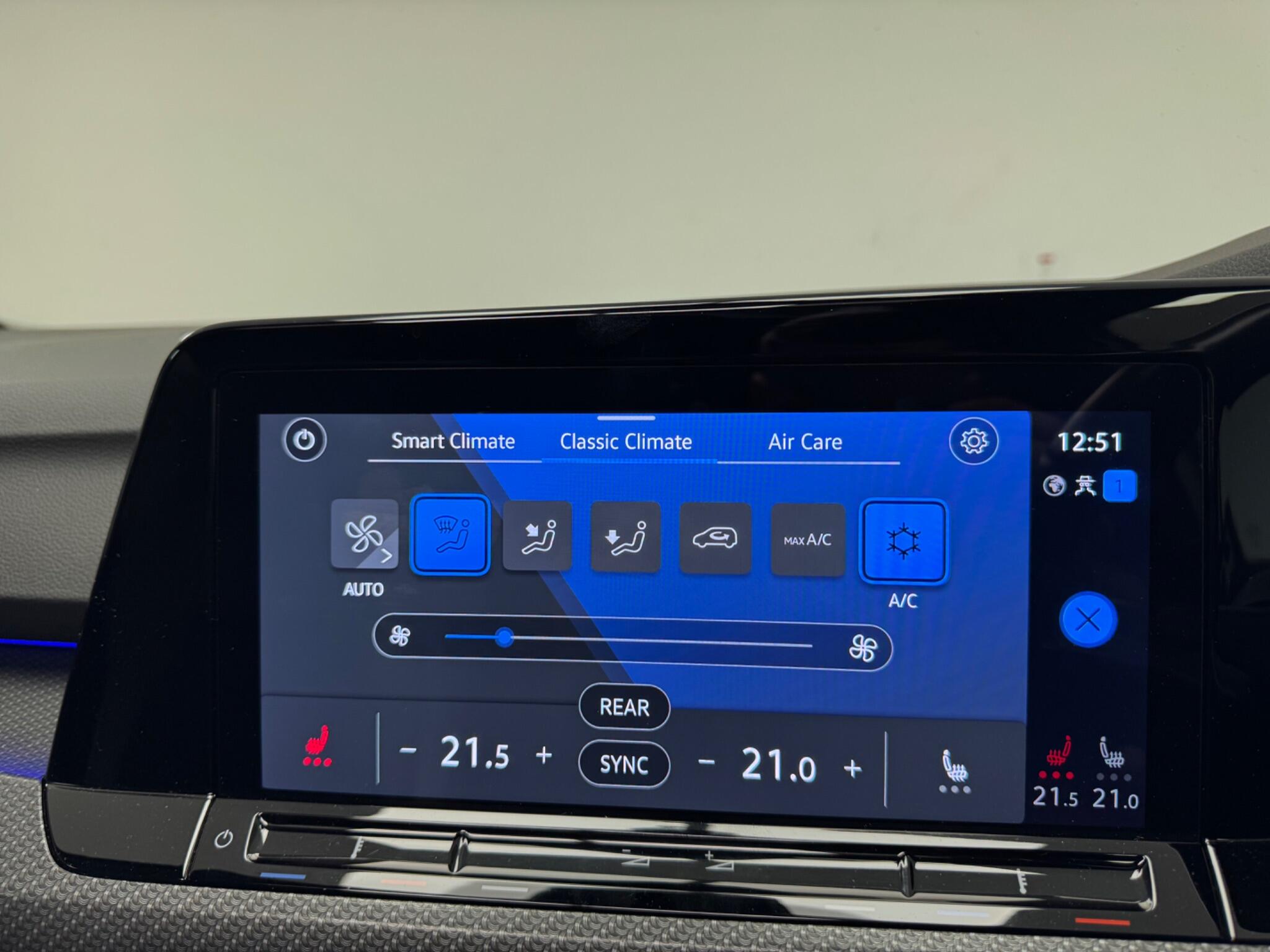 Volkswagen Golf view 18