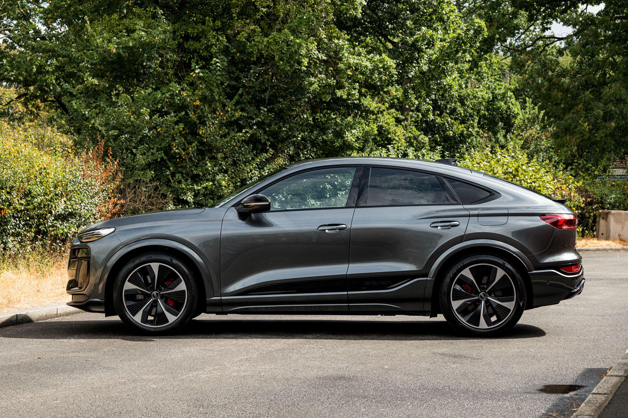 Audi SQ6 E-Tron view 5