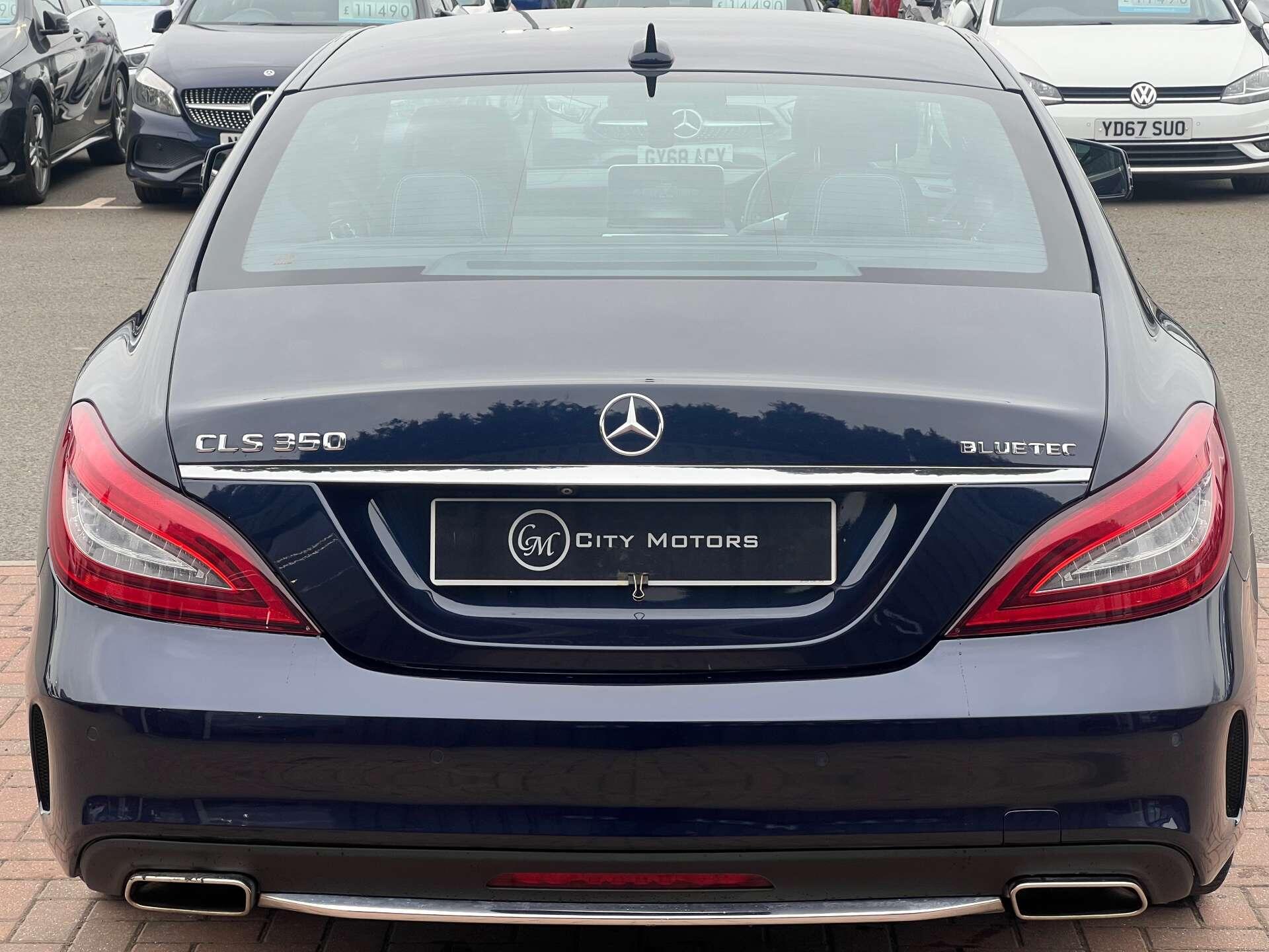 Mercedes-Benz CLS view 10