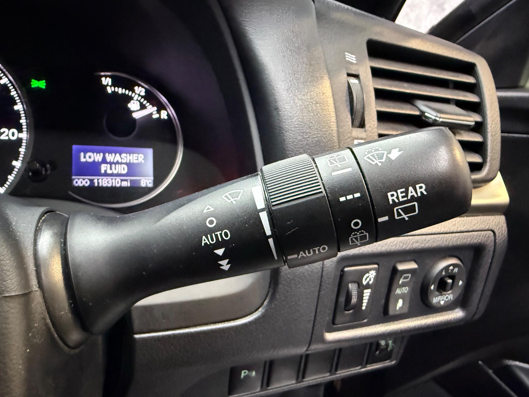 Lexus CT view 21