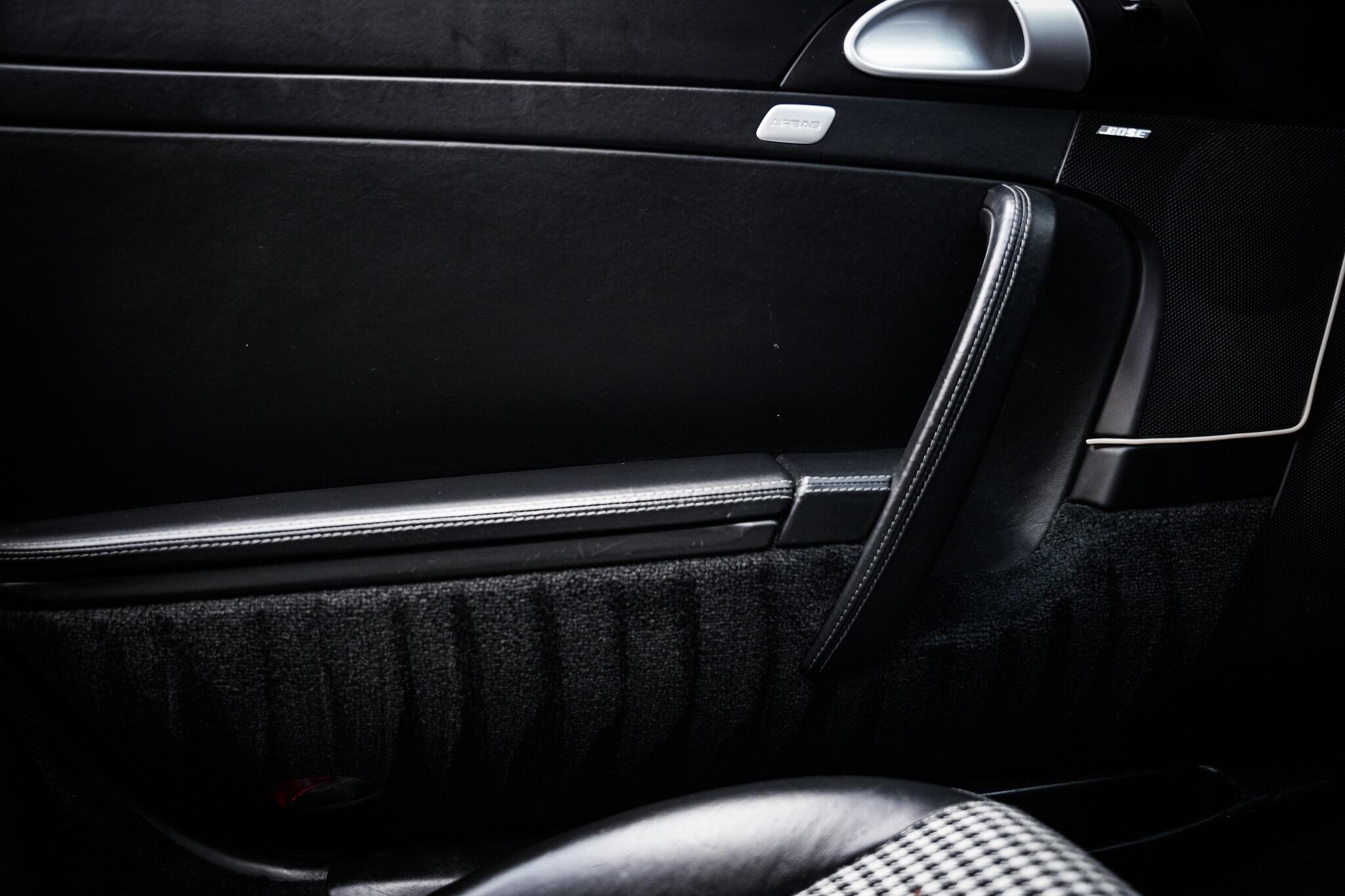 Porsche 911 view 47