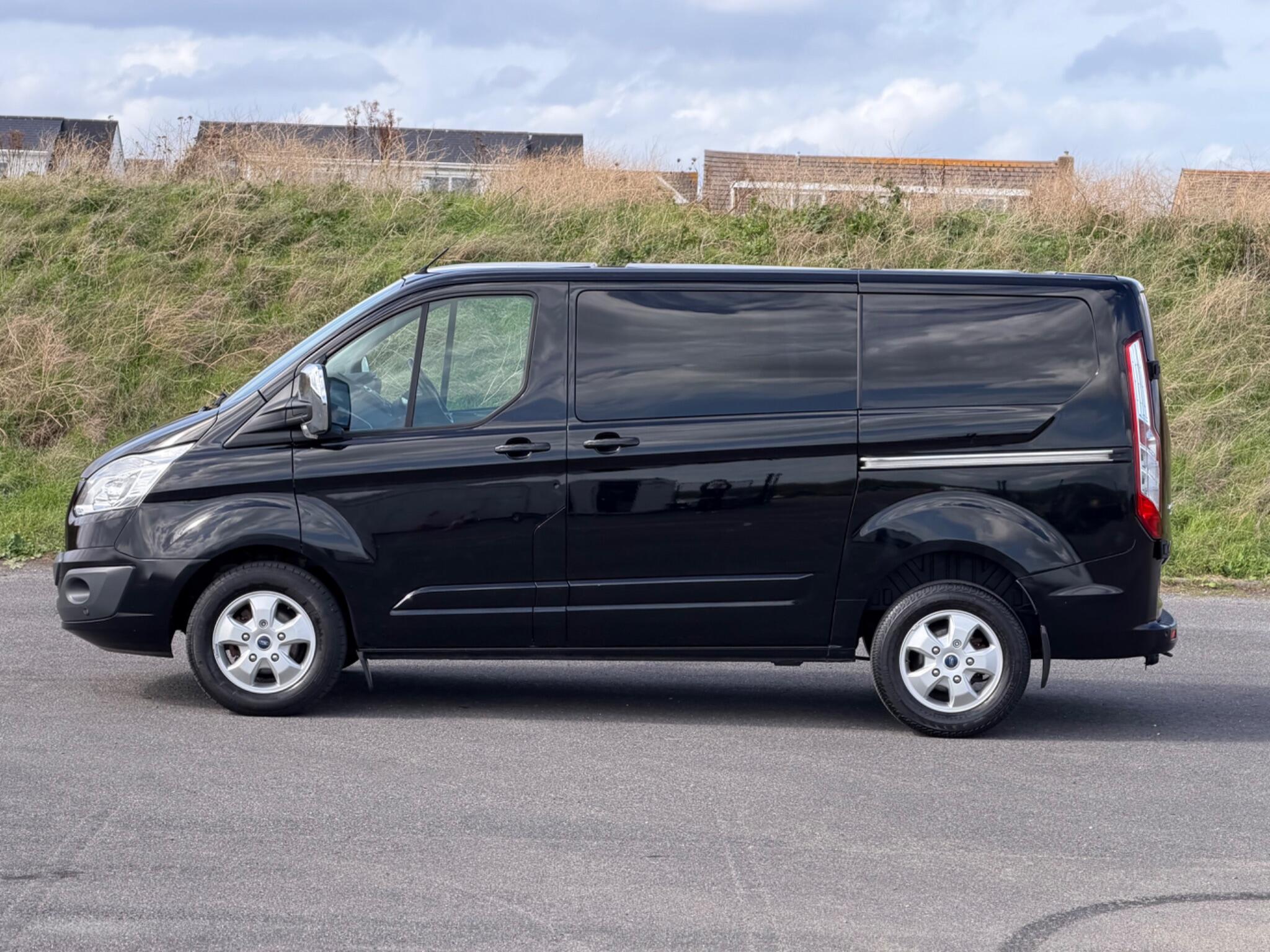 Ford Transit Custom view 43