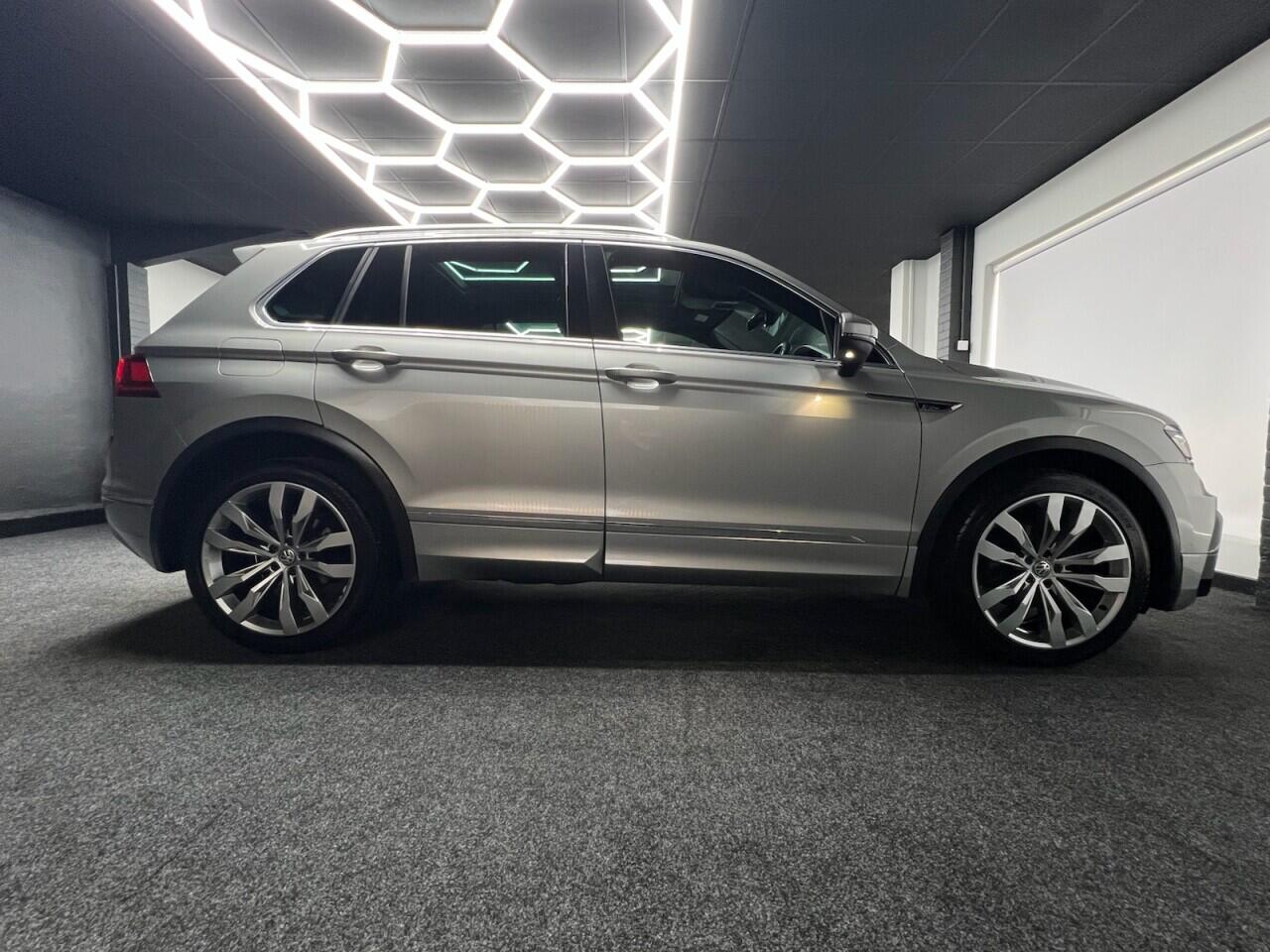 Volkswagen Tiguan view 15