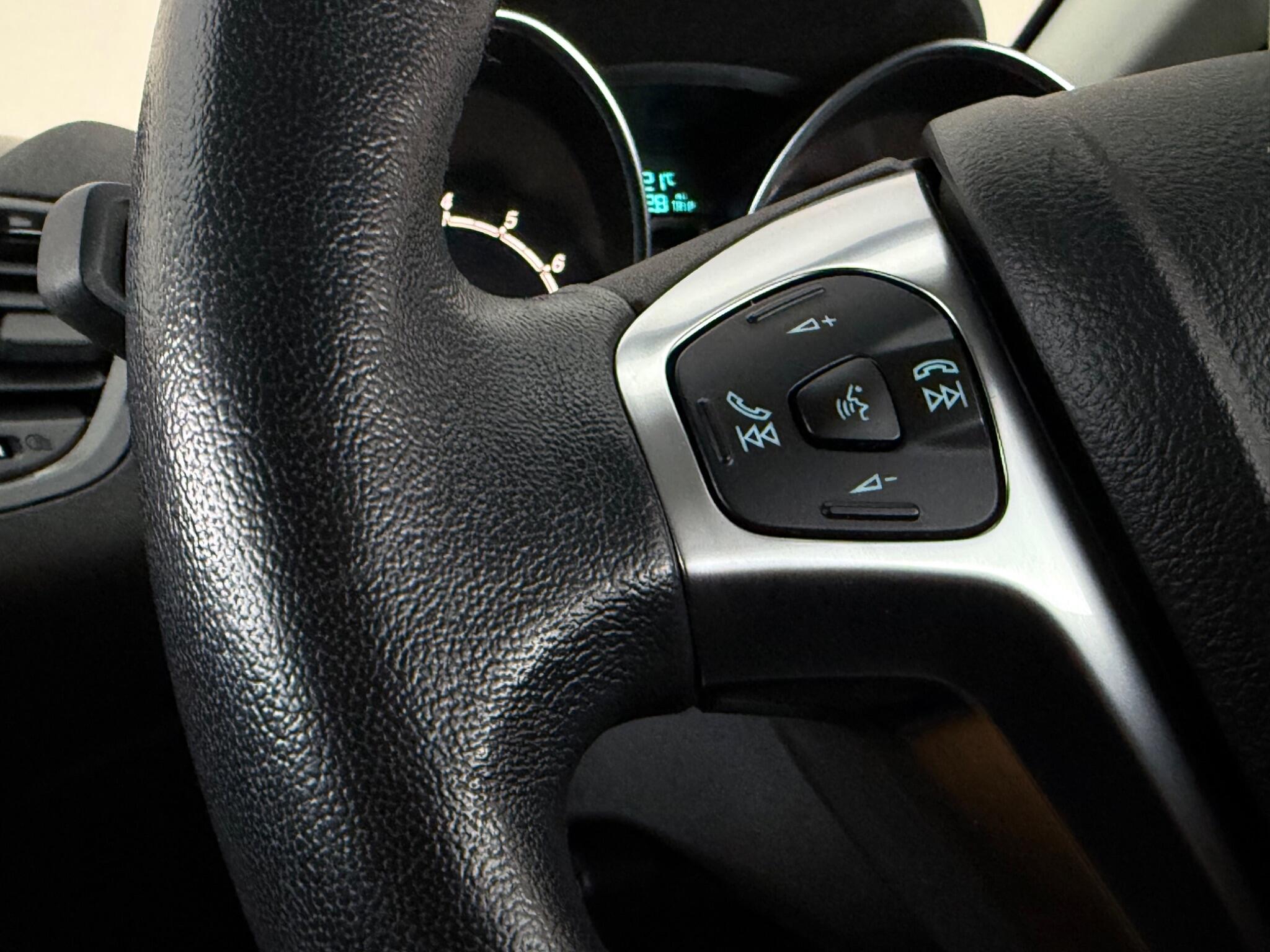 Ford Fiesta view 12